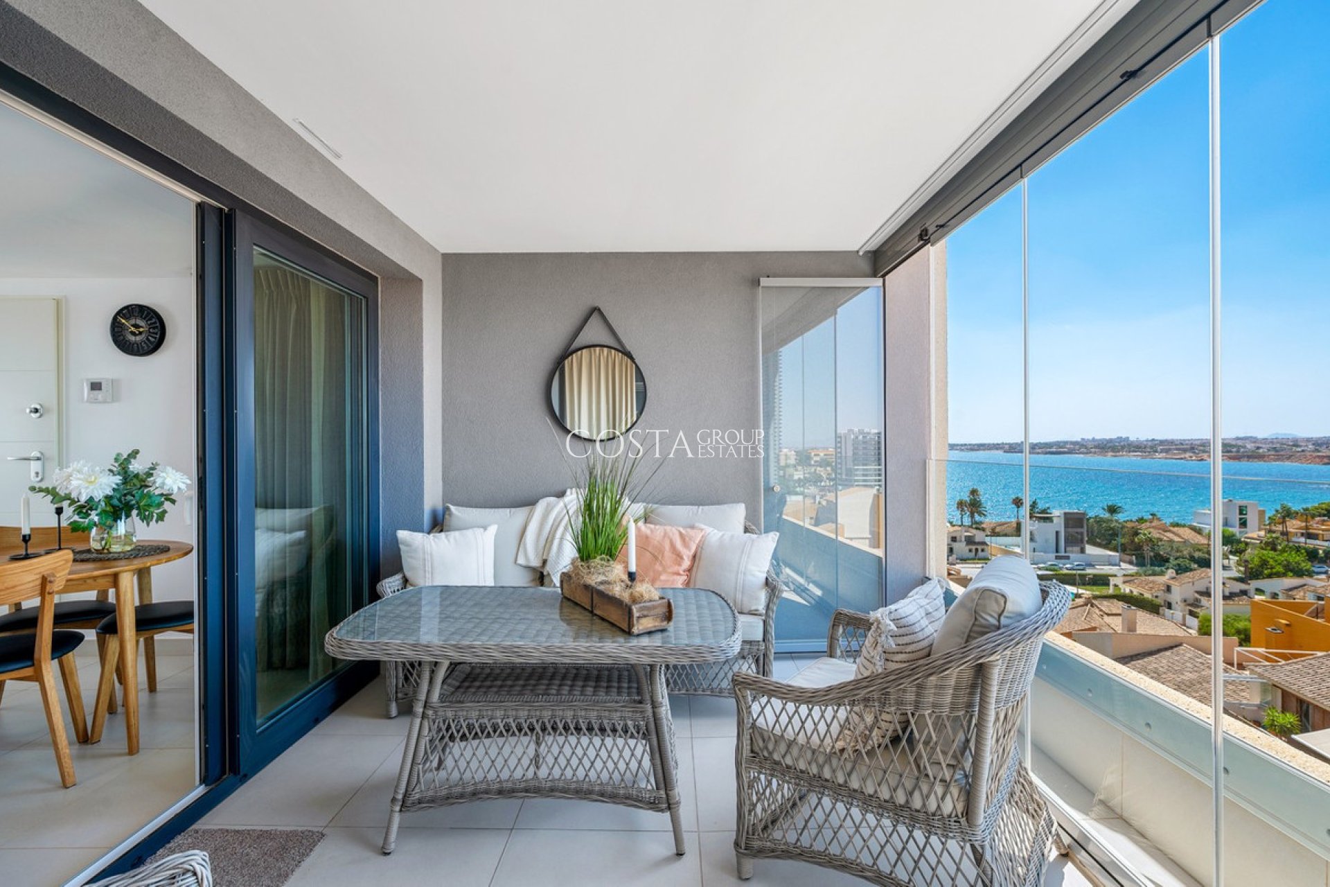 Odsprzedaż - Apartments -
Orihuela - Punta Prima