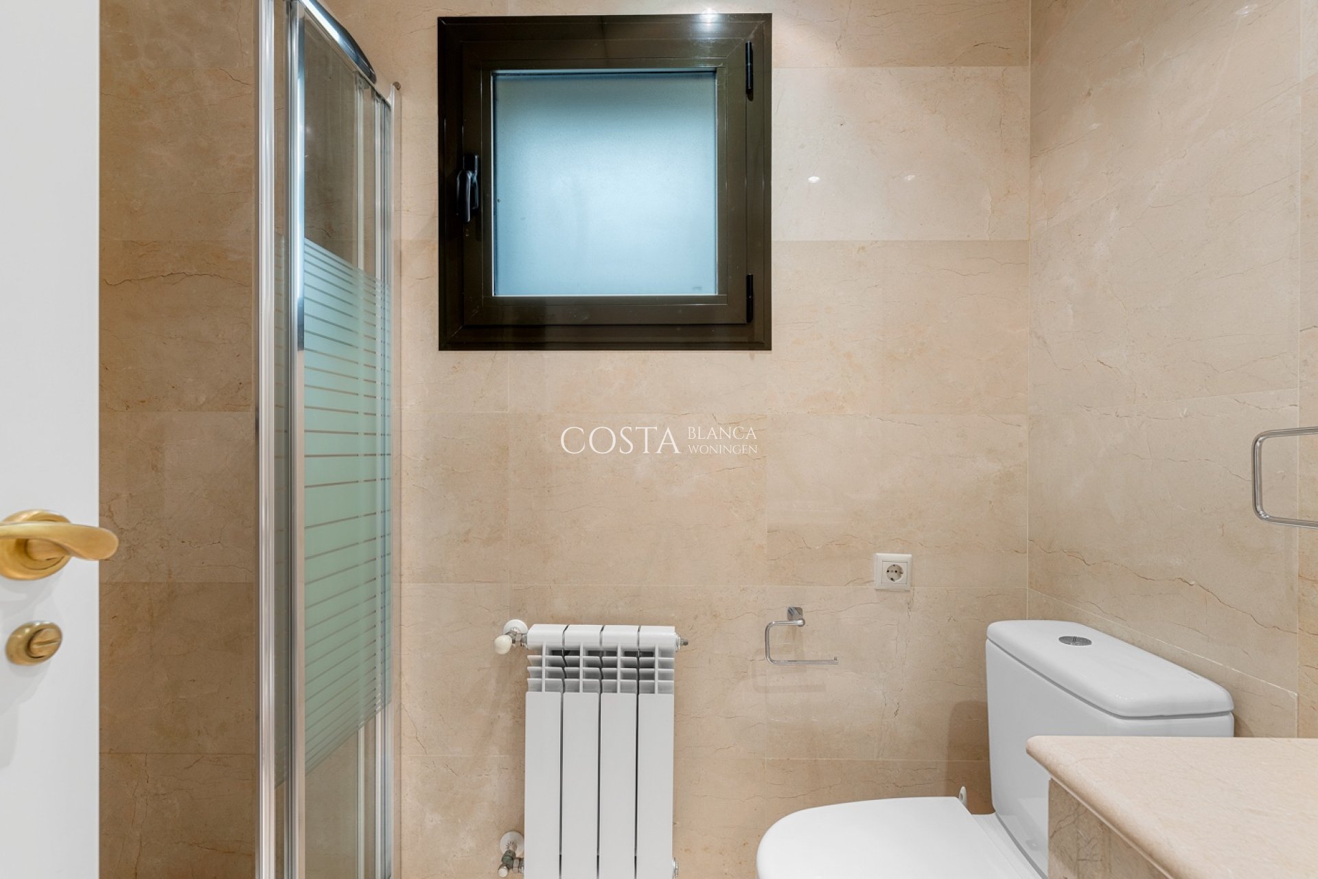 Odsprzedaż - Apartments -
Roda Golf