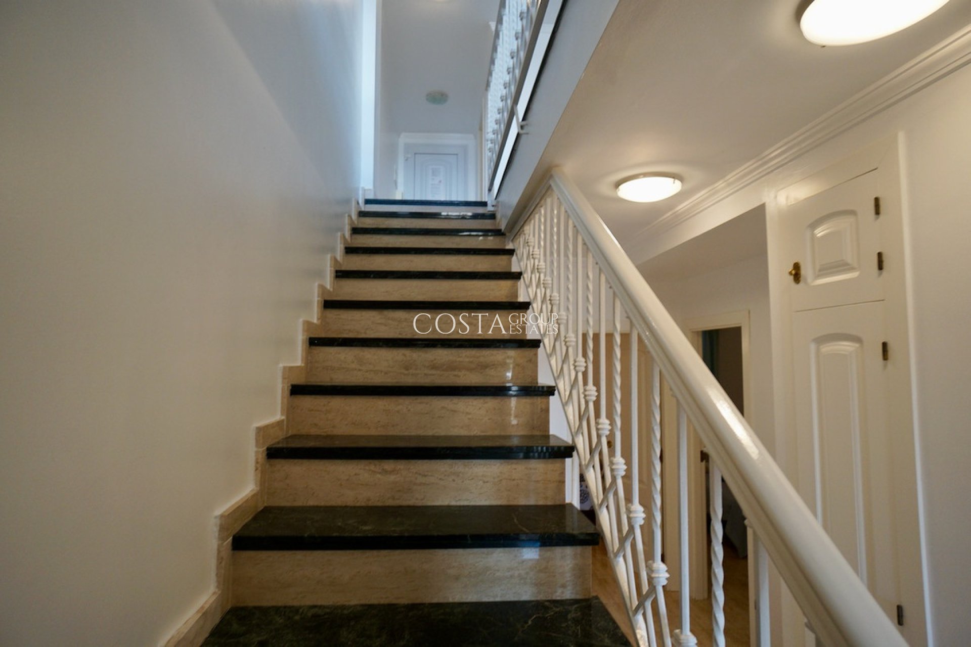 Odsprzedaż - Apartments -
Teulada - Moraira