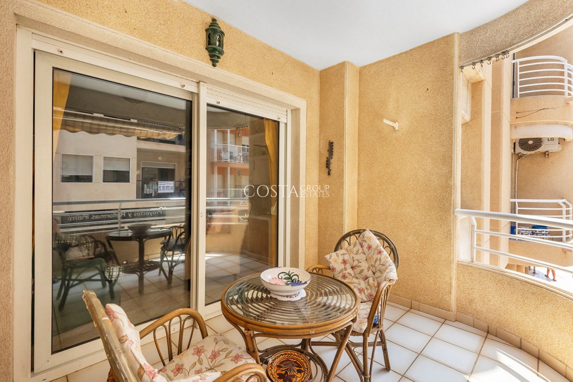 Odsprzedaż - Apartments -
Torrevieja - La Mata