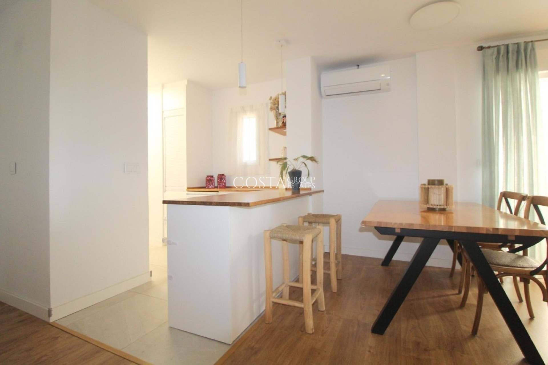 Odsprzedaż - Apartments -
Torrevieja - La Veleta