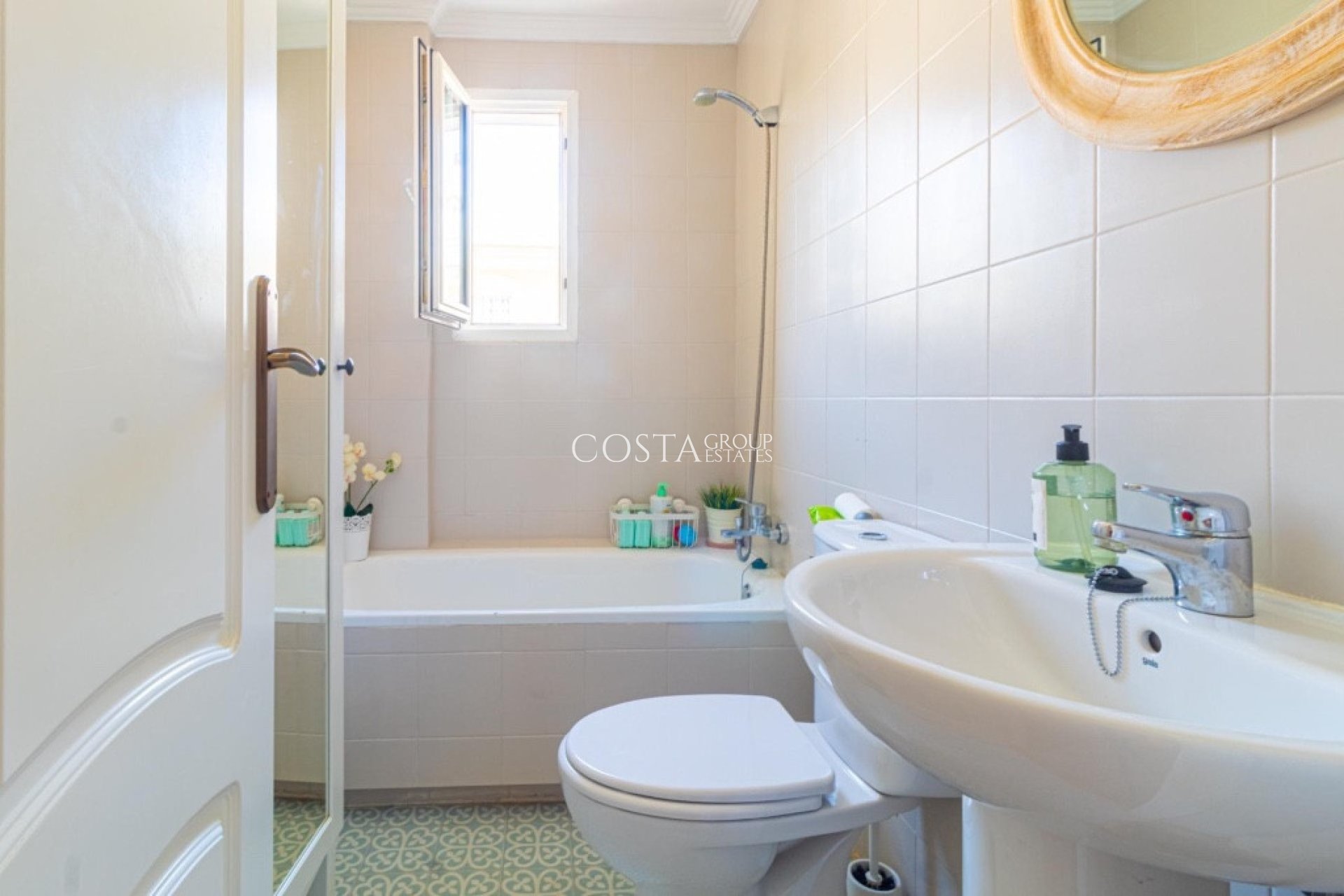 Odsprzedaż - Apartments -
Torrevieja - La Veleta