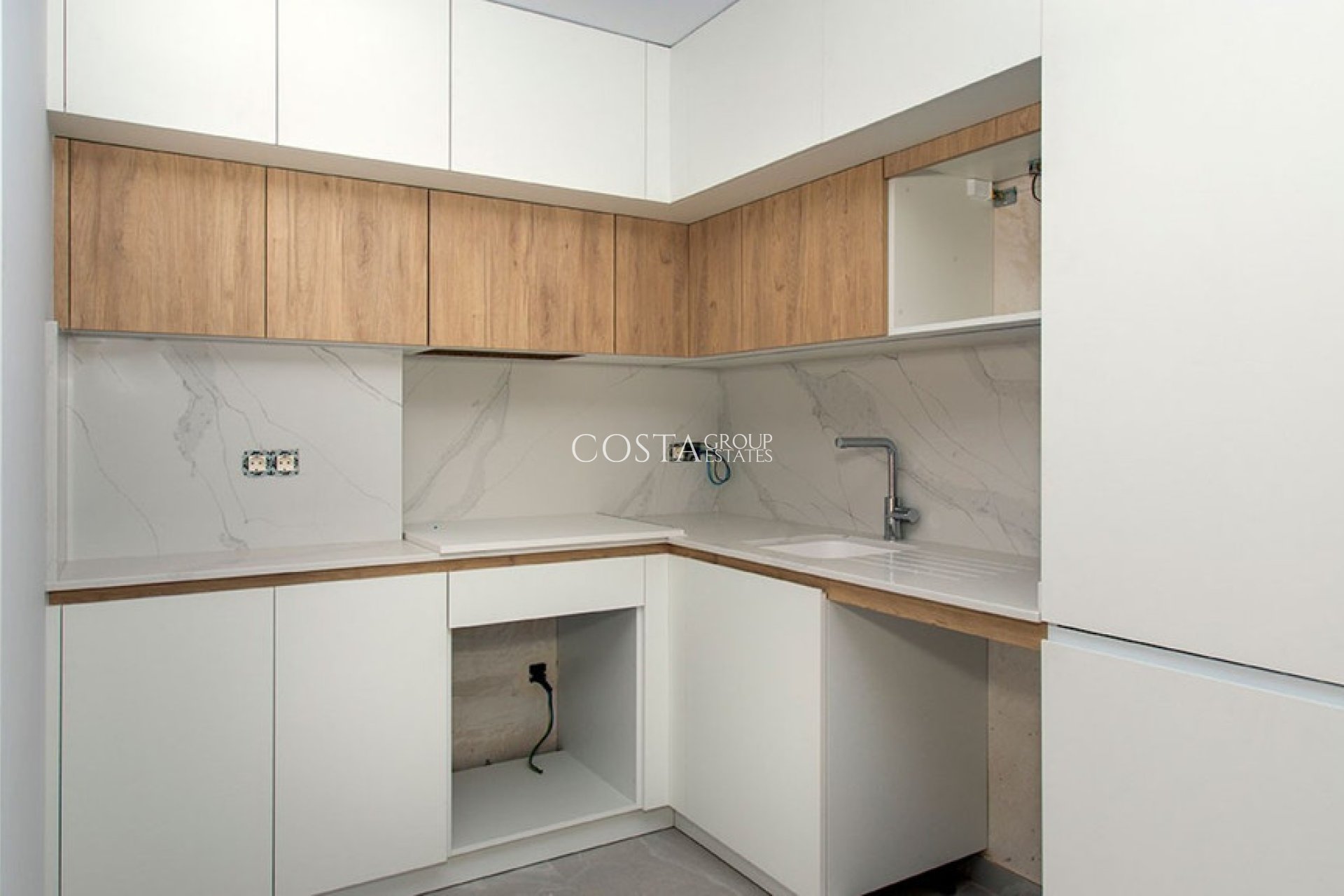 Odsprzedaż - Apartments -
Torrevieja - Playa del Cura