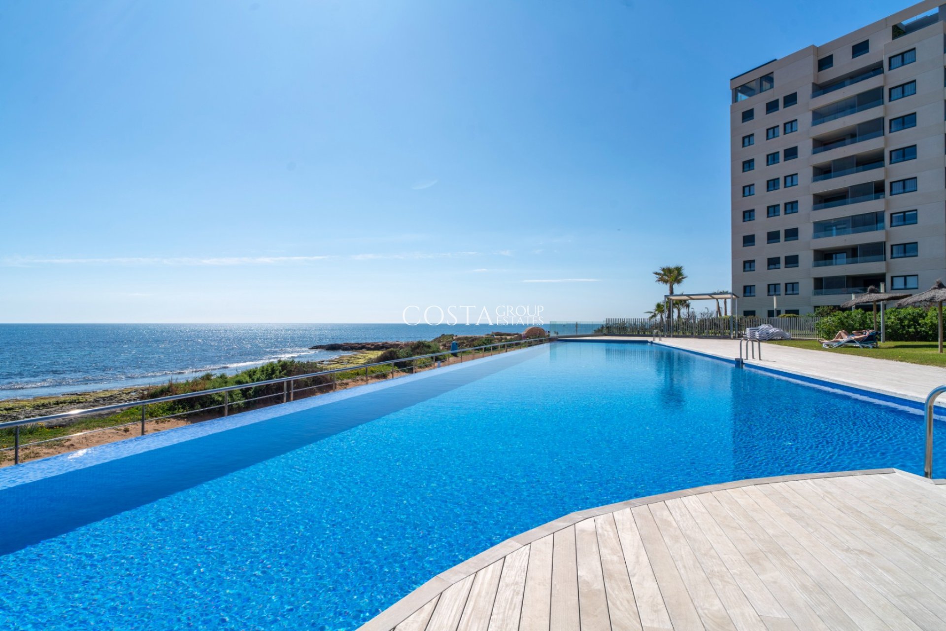 Odsprzedaż - Apartments -
Torrevieja - Punta Prima