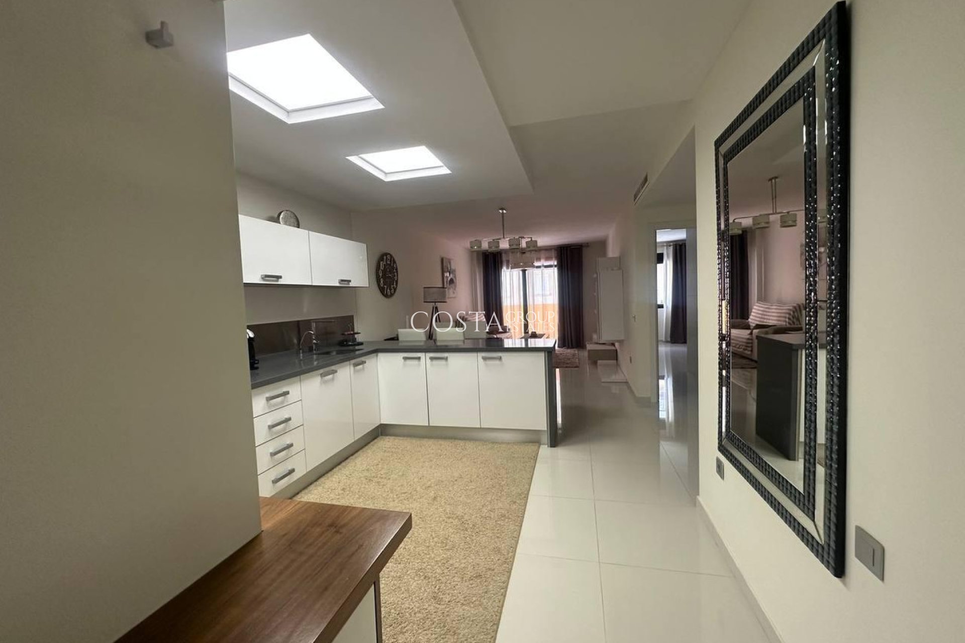 Odsprzedaż - Apartments -
Torrevieja - Torrevieja Centro