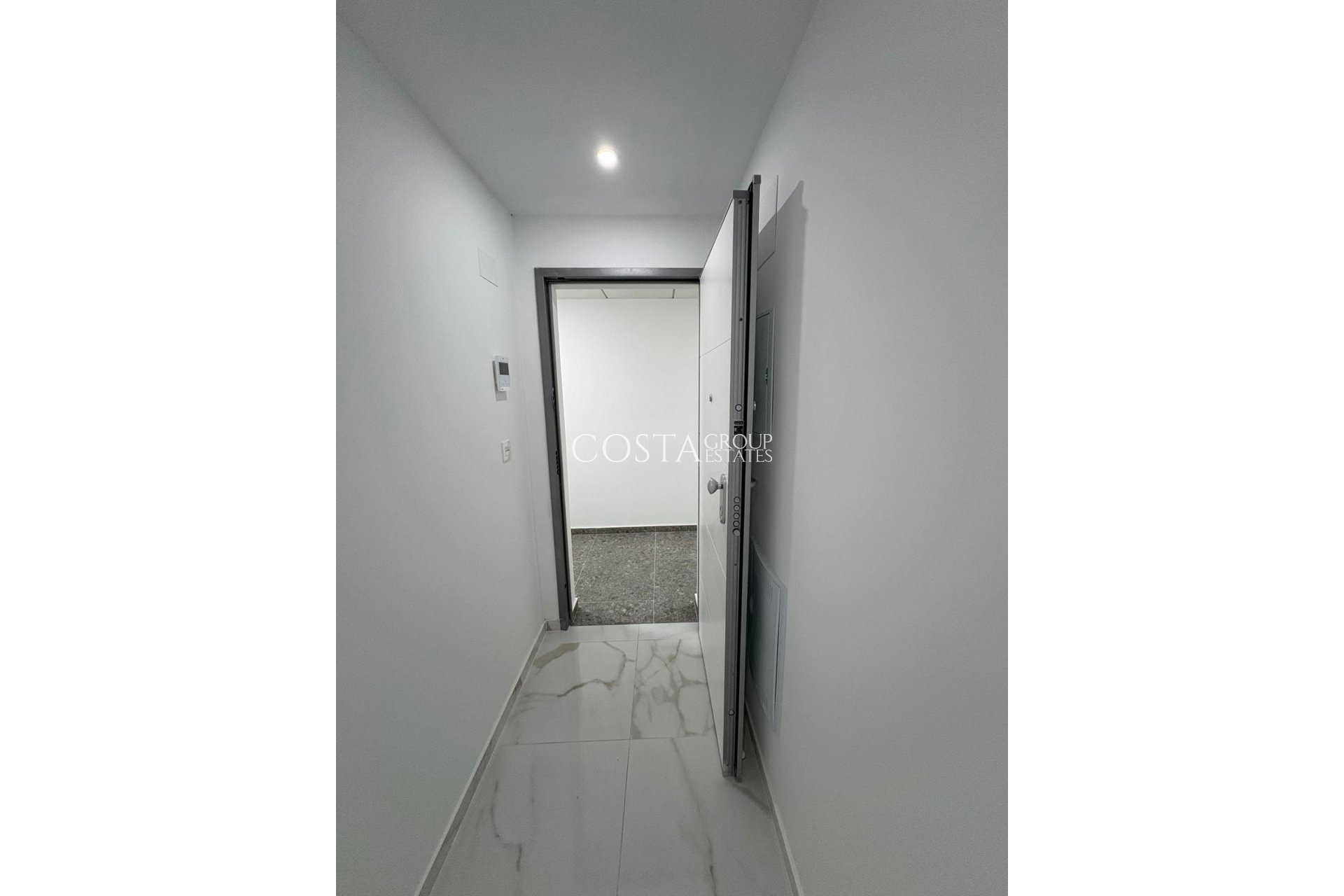 Odsprzedaż - Apartments -
Torrevieja - Torrevieja Centro