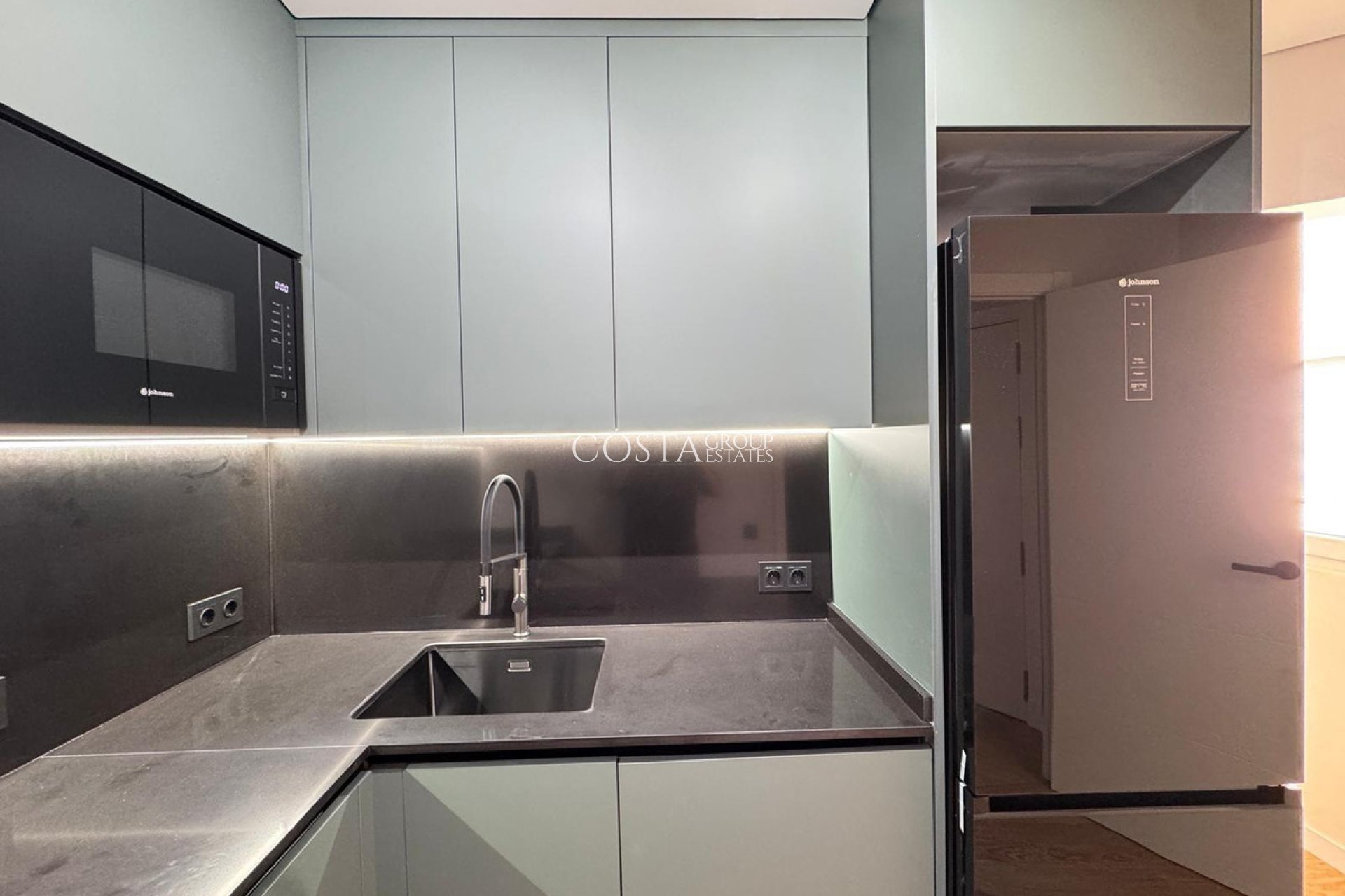 Odsprzedaż - Apartments -
Torrevieja - Torrevieja Centro