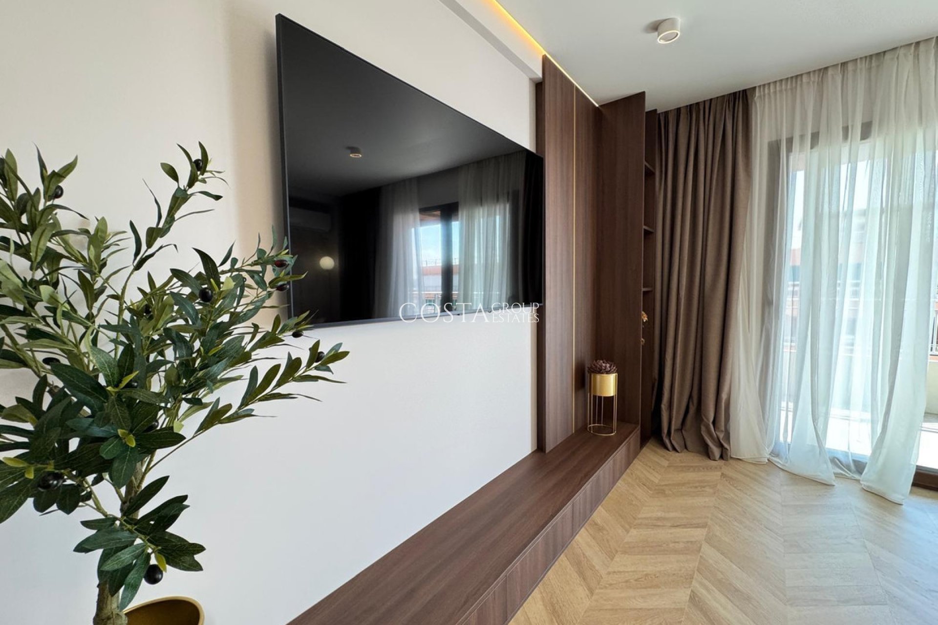 Odsprzedaż - Apartments -
Torrevieja - Torrevieja Centro