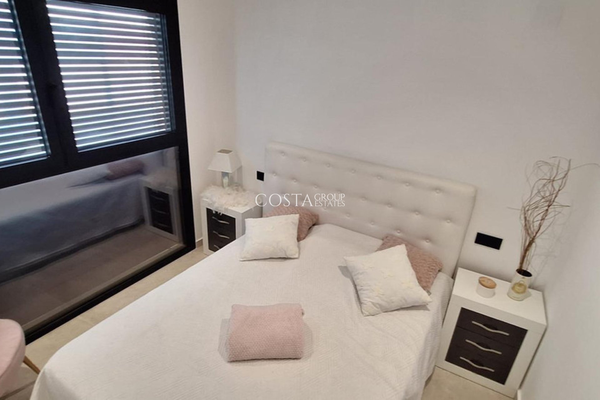 Odsprzedaż - Apartments -
Torrevieja - Torrevieja Centro