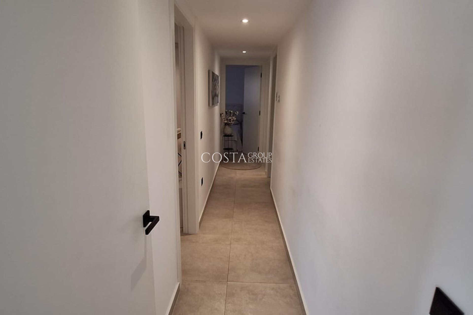 Odsprzedaż - Apartments -
Torrevieja - Torrevieja Centro