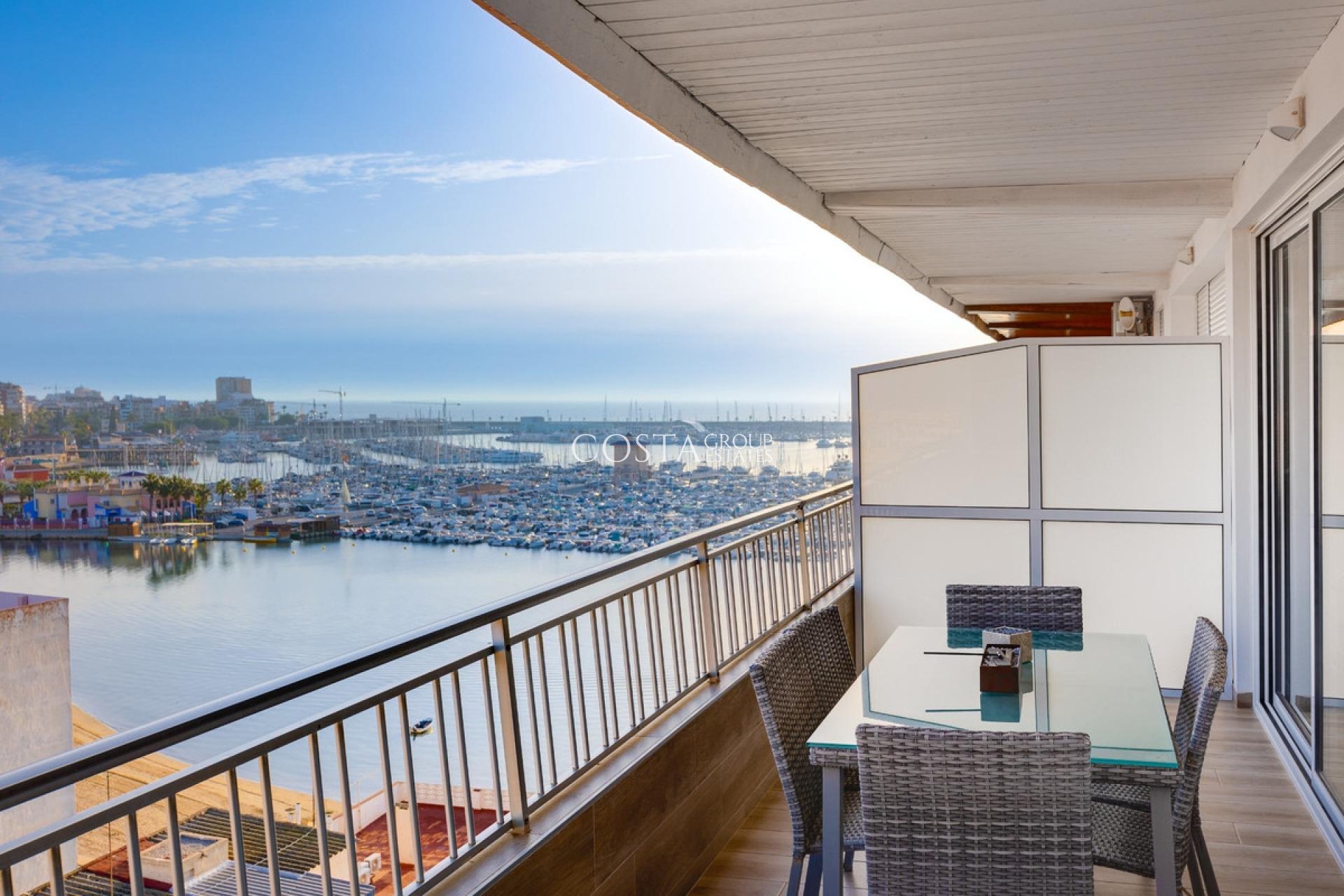 Odsprzedaż - Apartments -
Torrevieja - Torrevieja Centro