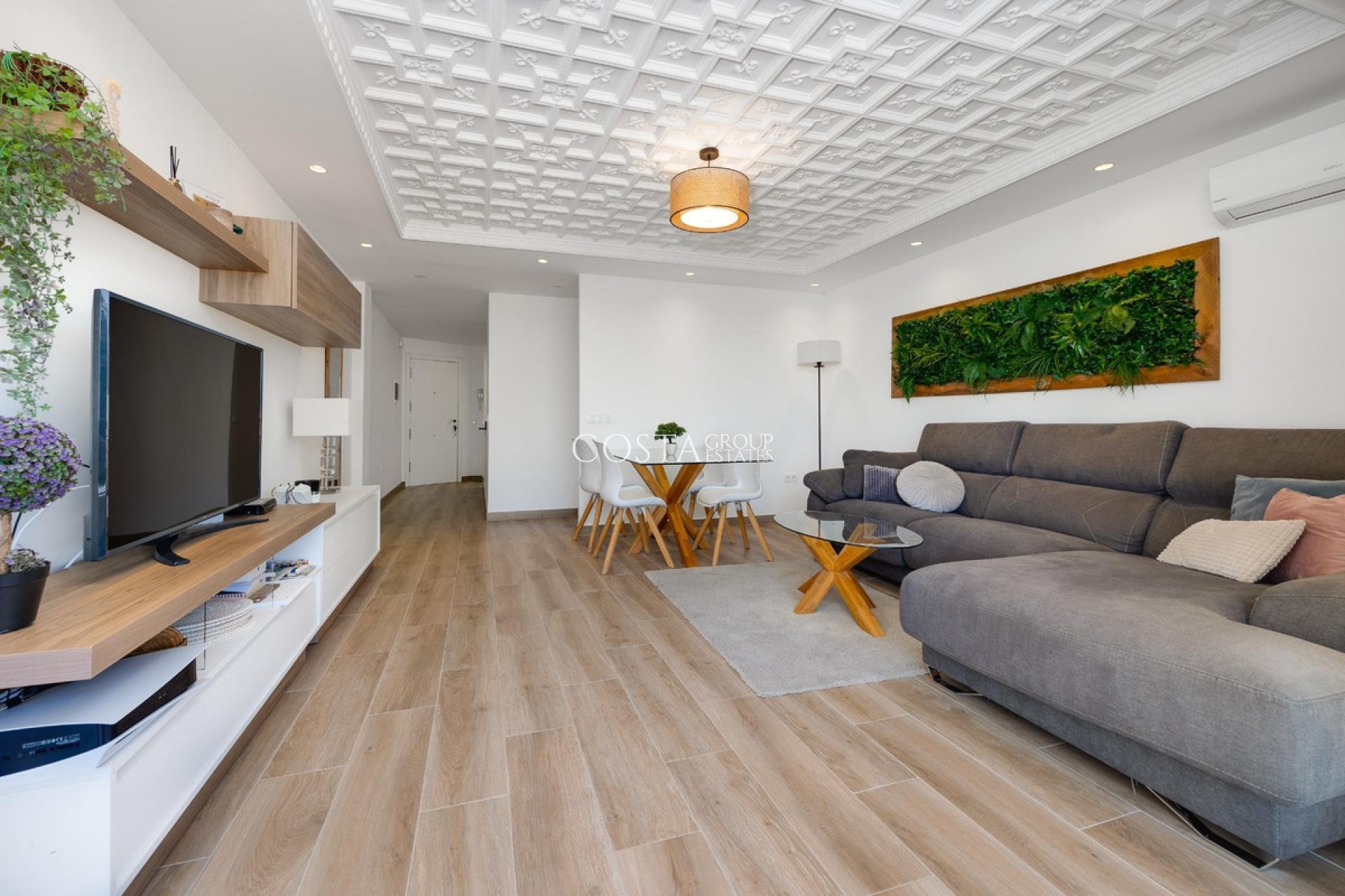 Odsprzedaż - Apartments -
Torrevieja - Torrevieja Centro