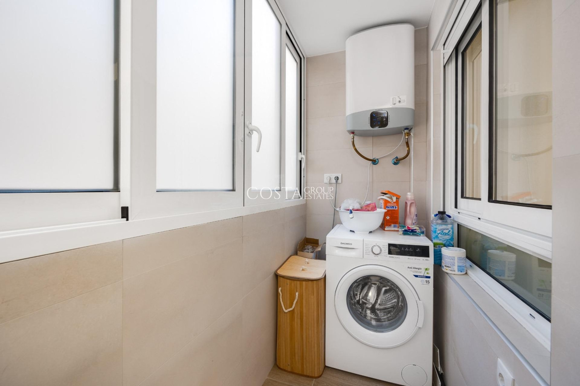Odsprzedaż - Apartments -
Torrevieja - Torrevieja Centro