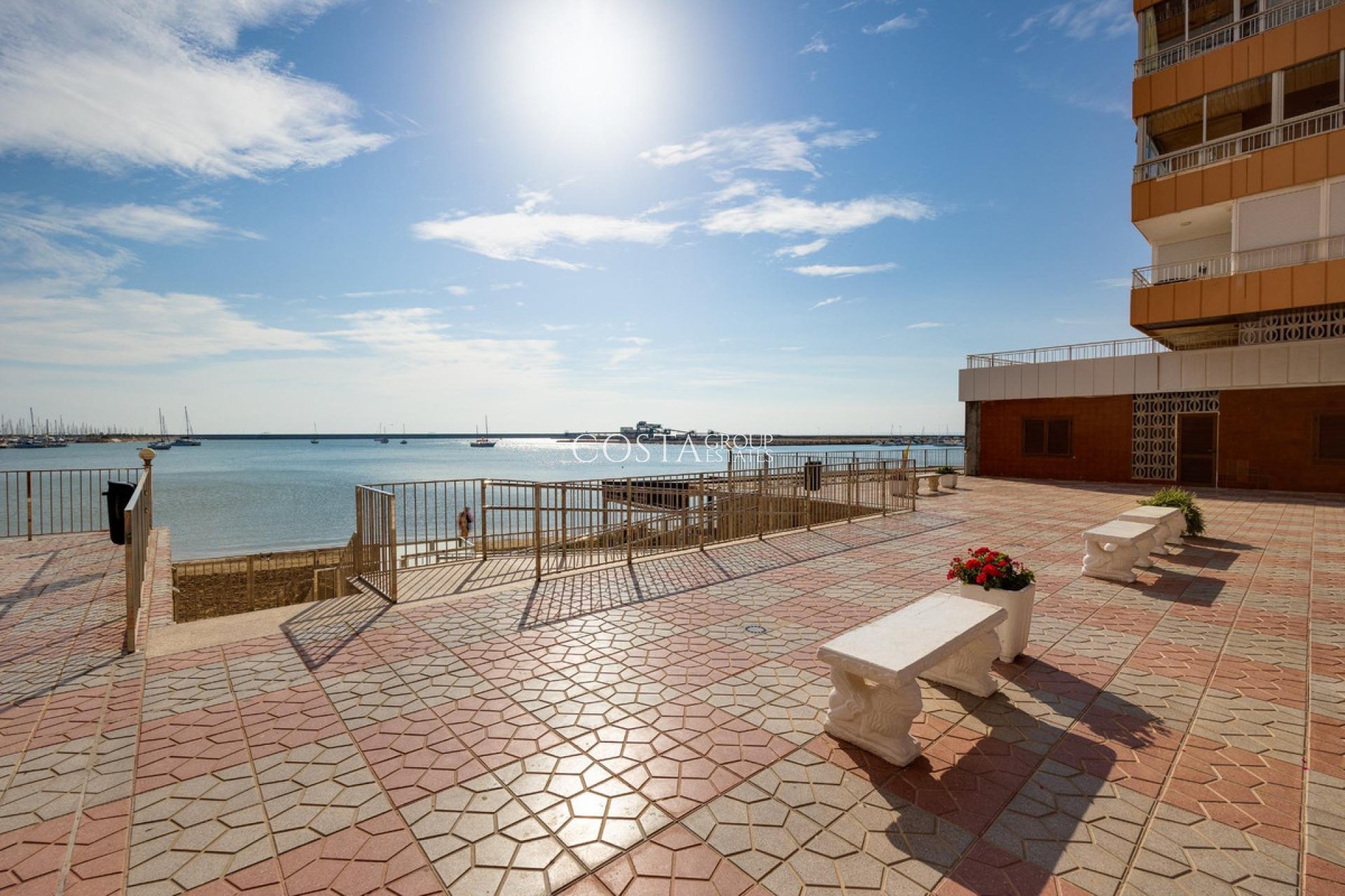 Odsprzedaż - Apartments -
Torrevieja - Torrevieja Centro