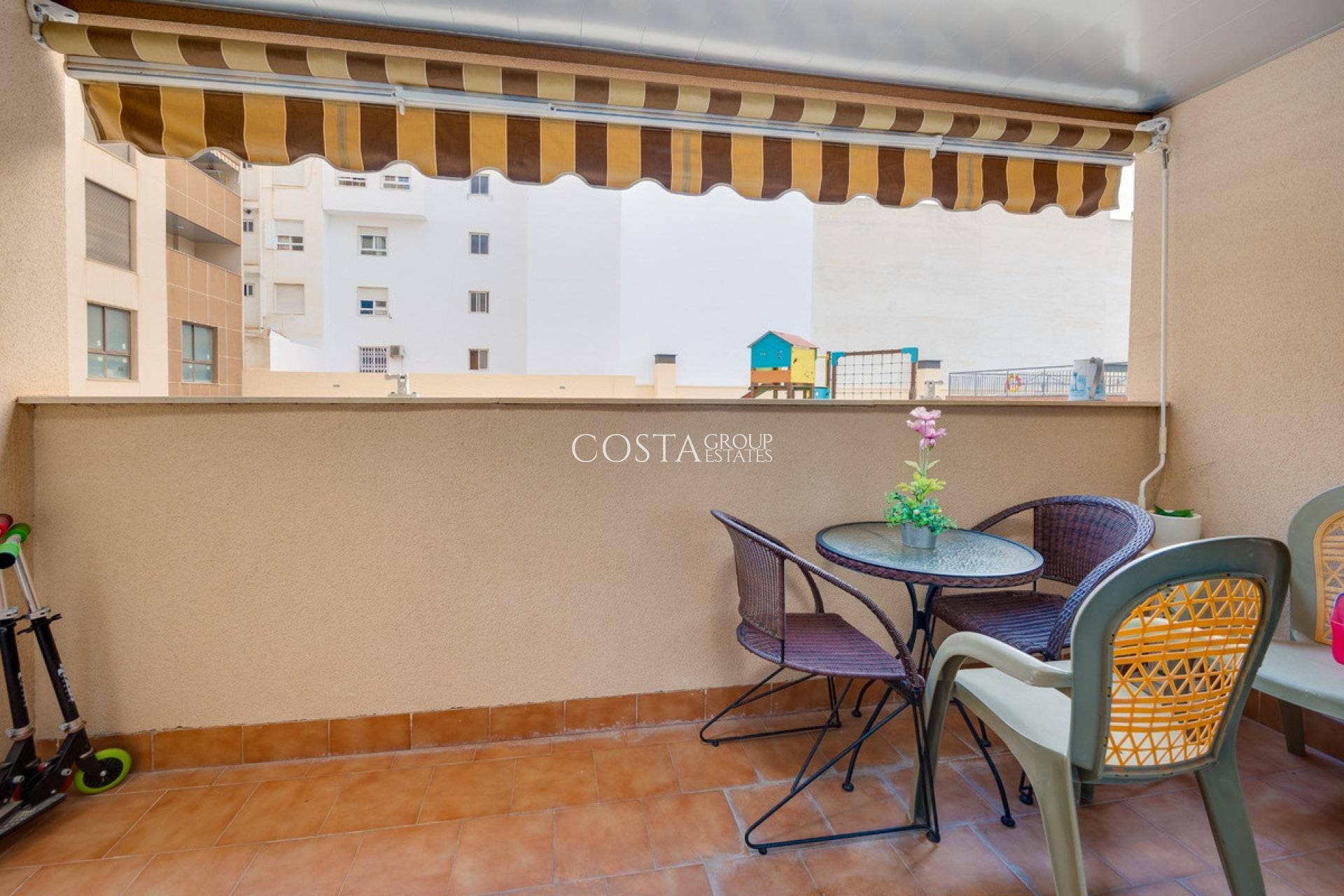 Odsprzedaż - Apartments -
Torrevieja - Torrevieja Centro