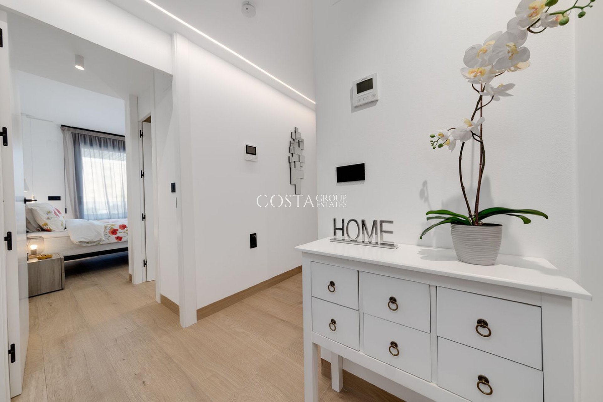 Odsprzedaż - Apartments -
Torrevieja - Torrevieja Centro