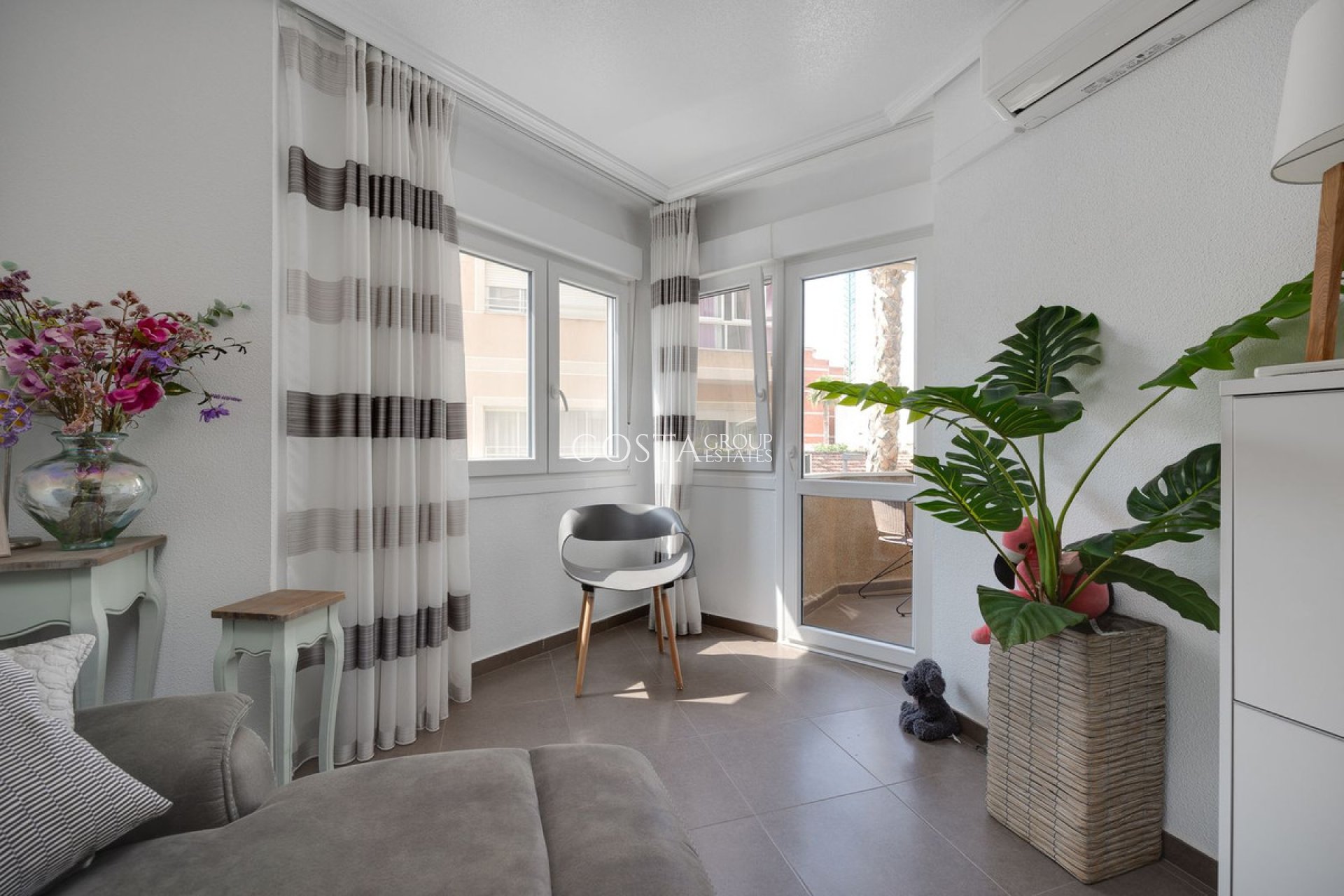 Odsprzedaż - Apartments -
Torrevieja - Torrevieja Centro