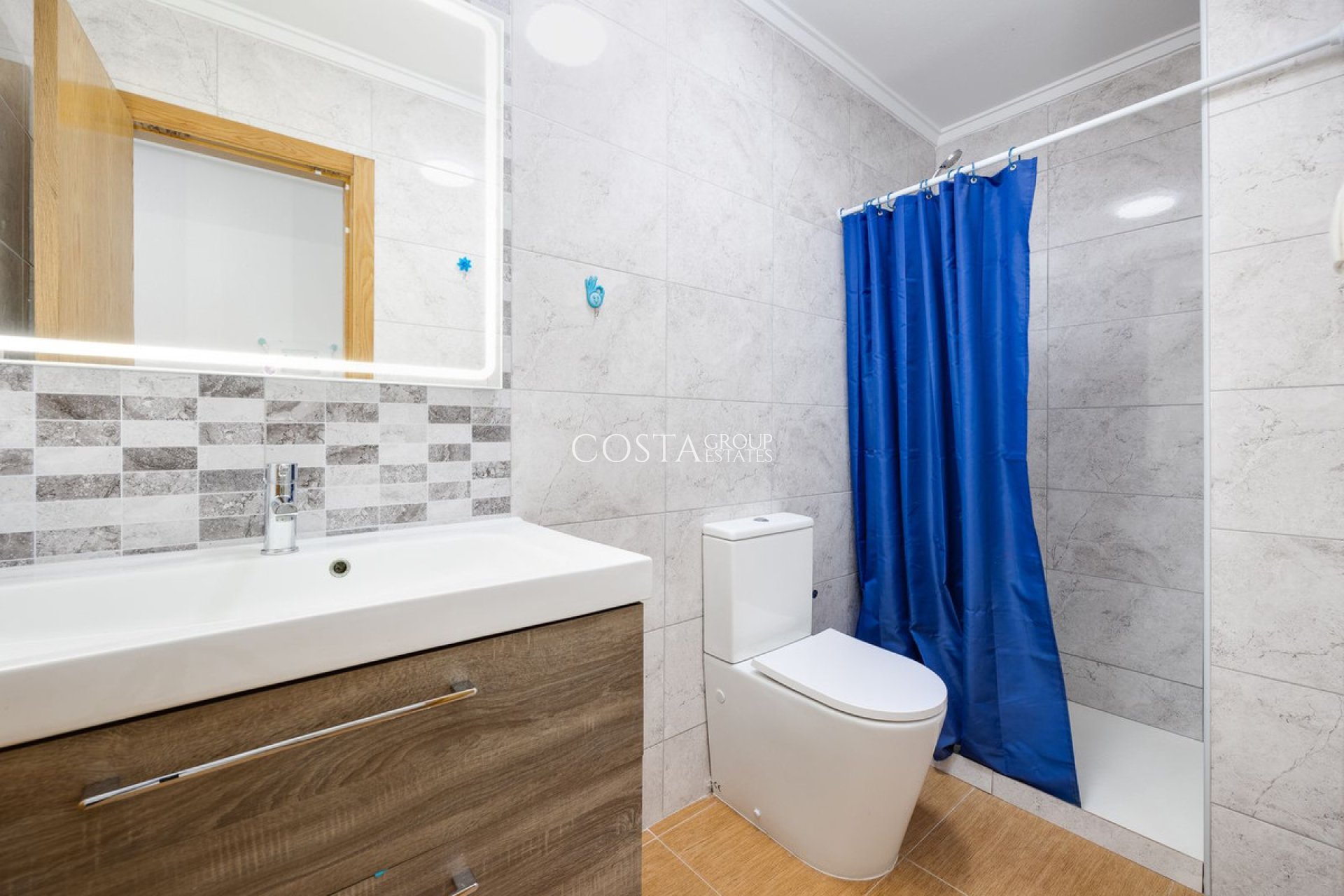 Odsprzedaż - Apartments -
Torrevieja - Torrevieja Centro