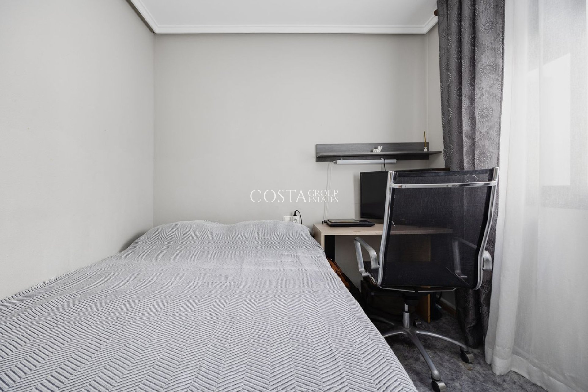 Odsprzedaż - Apartments -
Torrevieja - Torrevieja Centro