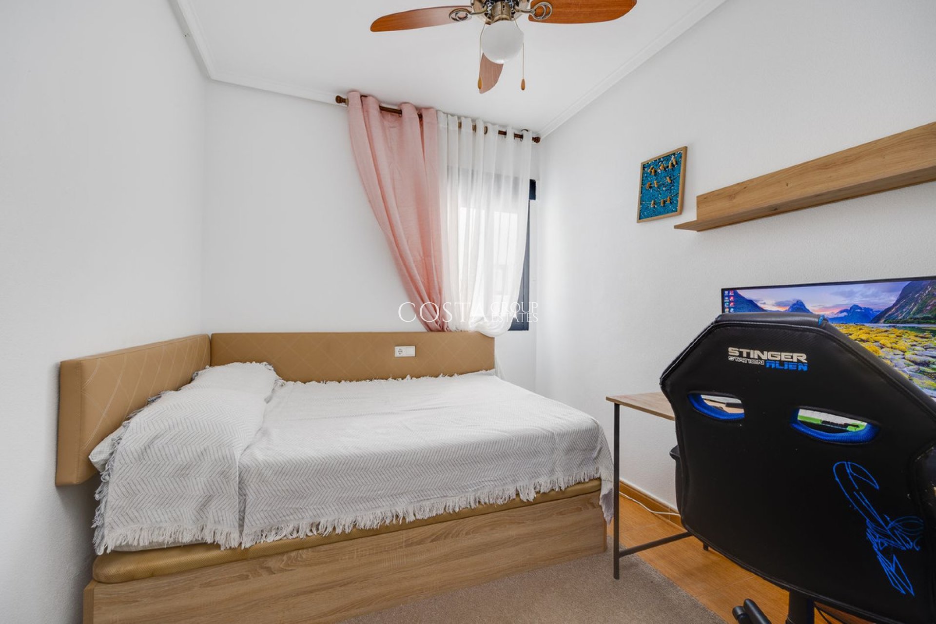Odsprzedaż - Apartments -
Torrevieja - Torrevieja Centro