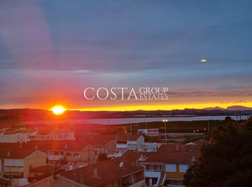 Odsprzedaż - Apartments -
Torrevieja - Torrevieja Centro