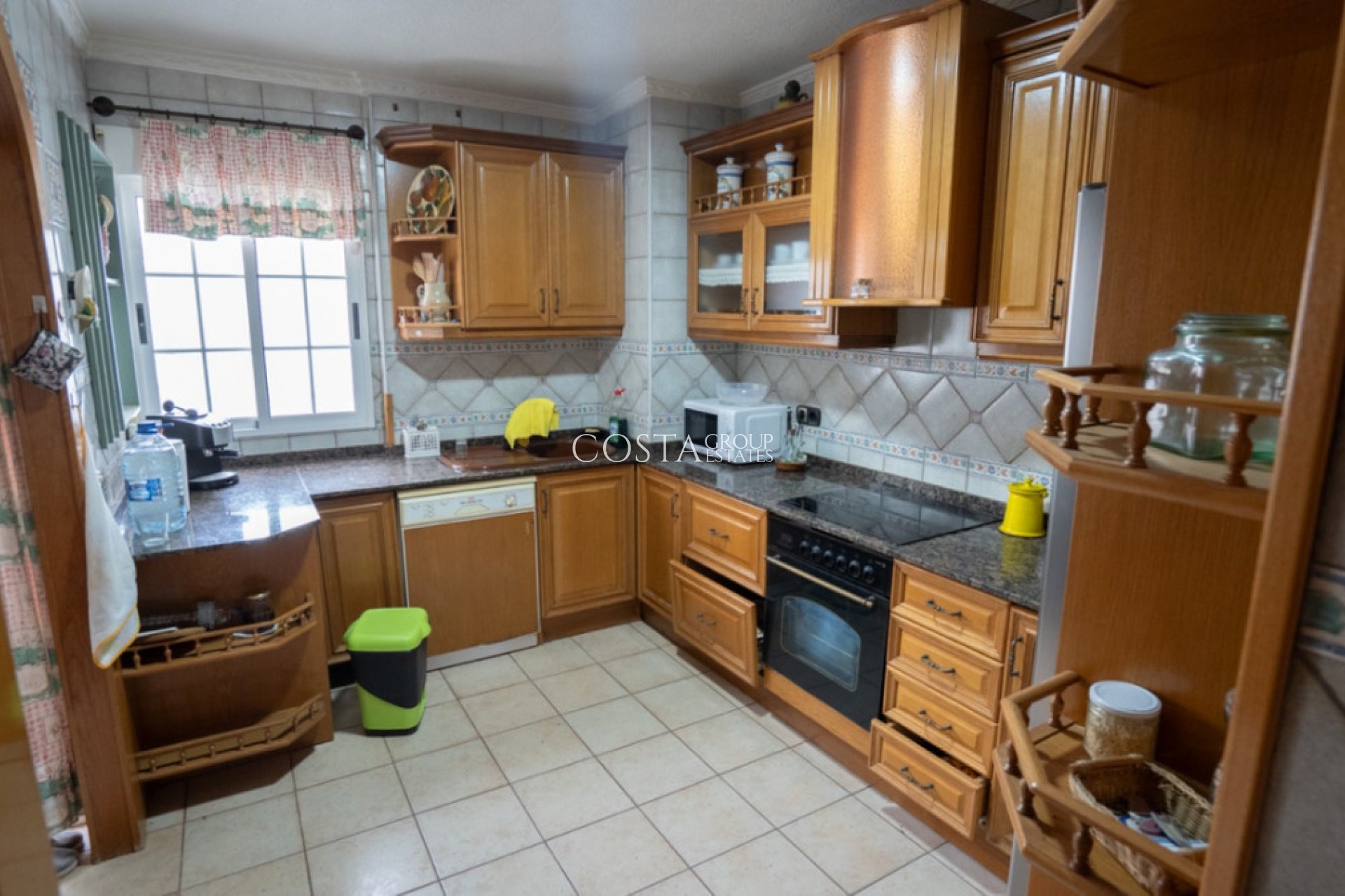 Odsprzedaż - Apartments -
Torrevieja - Torrevieja Centro