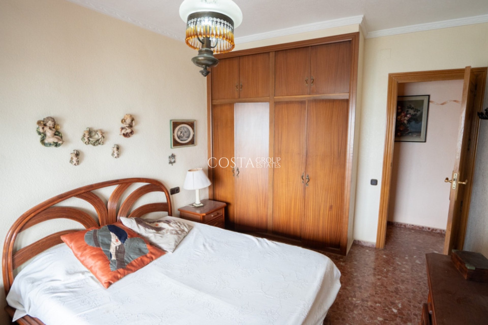 Odsprzedaż - Apartments -
Torrevieja - Torrevieja Centro