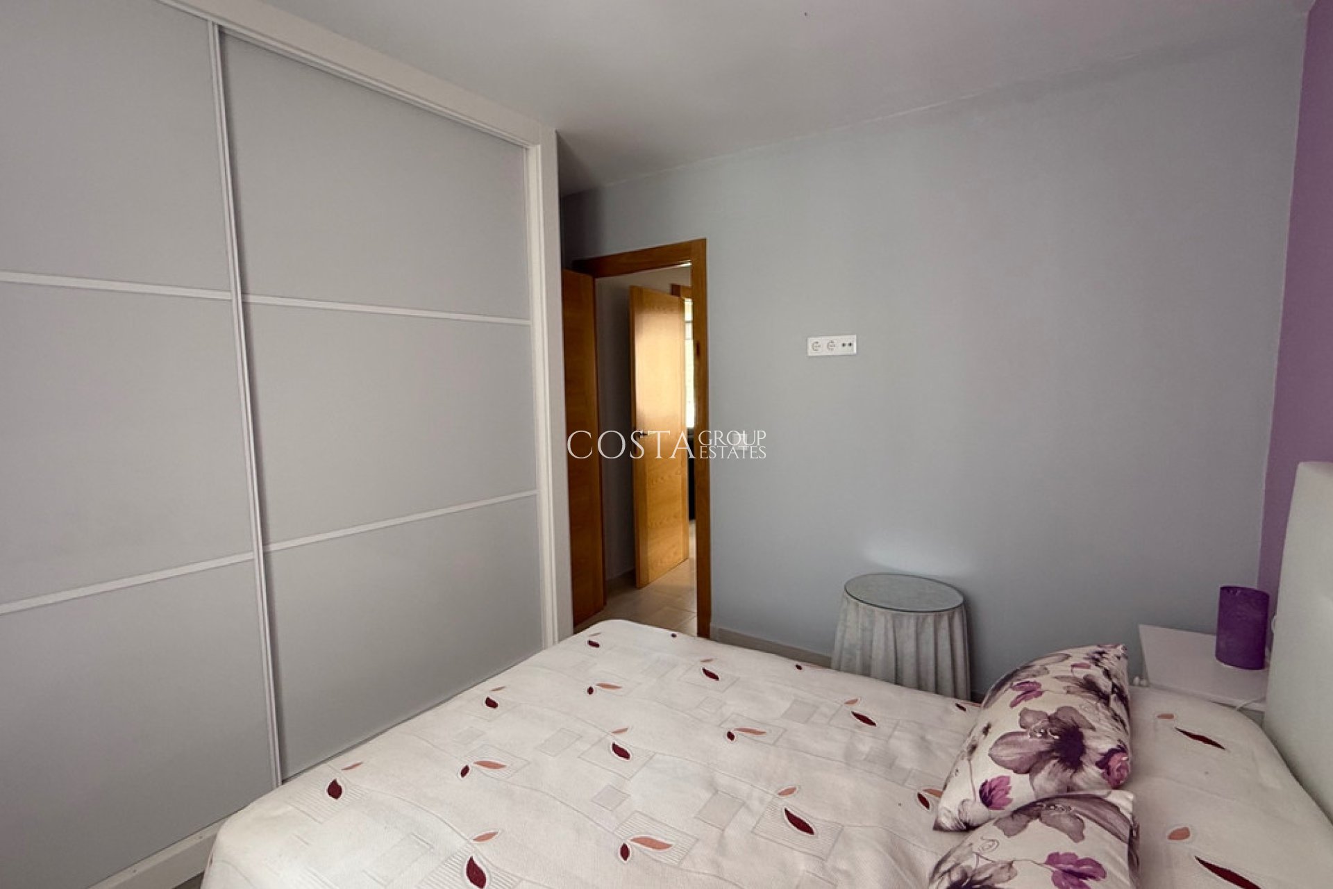 Odsprzedaż - Apartments -
Torrevieja - Torrevieja Centro