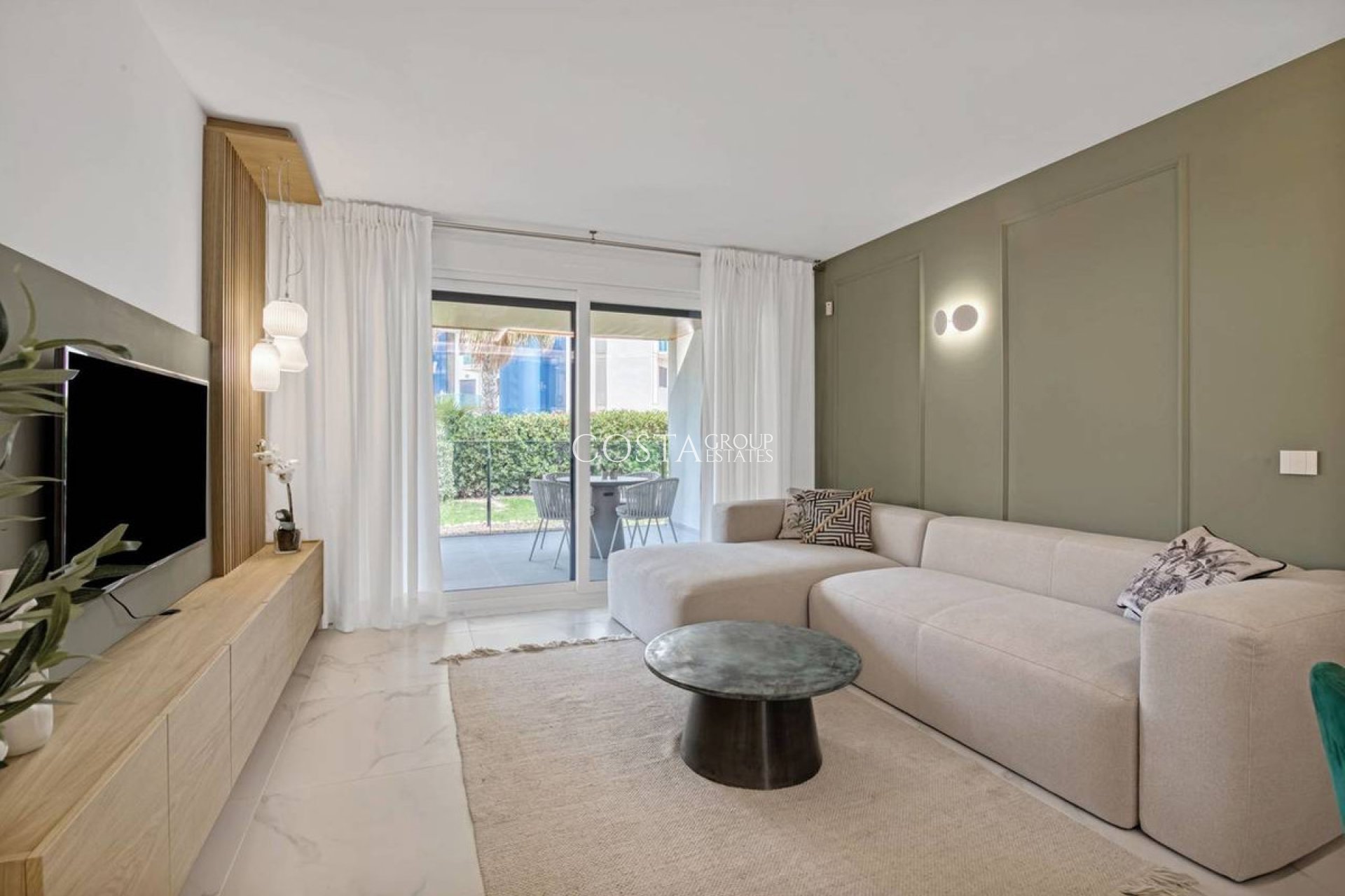 Odsprzedaż - Apartments -
Torrevieja - Torrevieja Centro