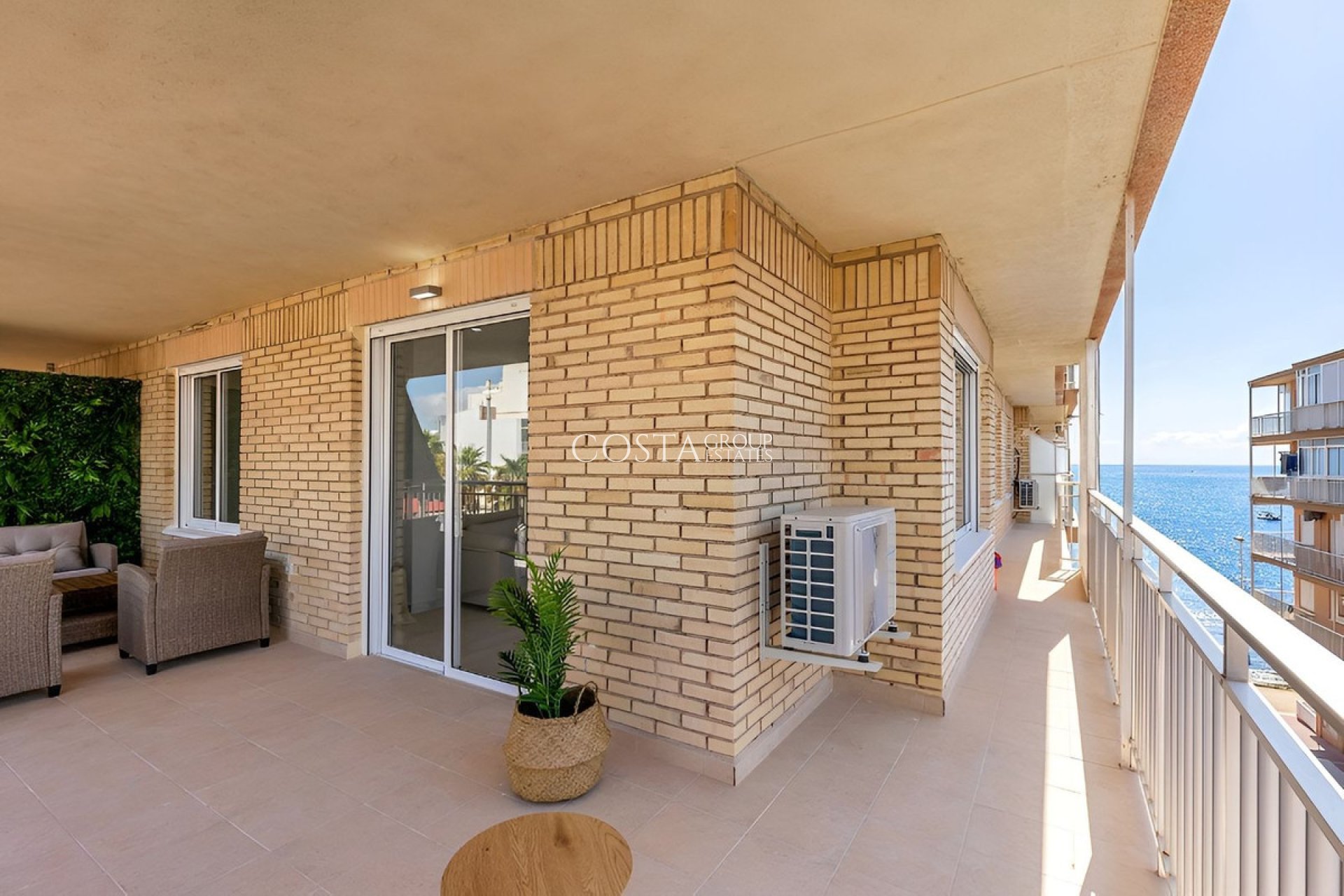 Odsprzedaż - Apartments -
Torrevieja - Torrevieja Centro