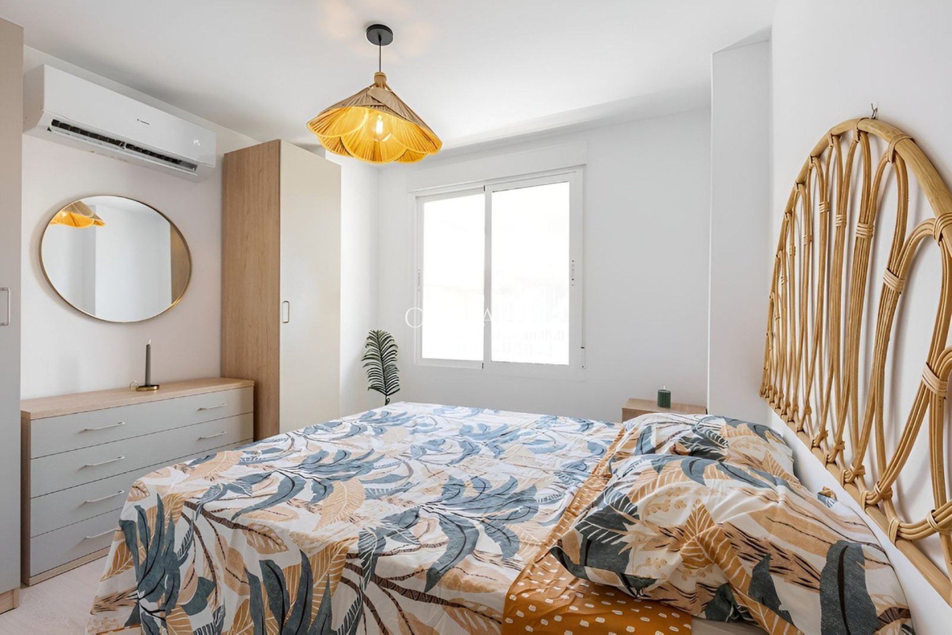 Odsprzedaż - Apartments -
Torrevieja - Torrevieja Centro