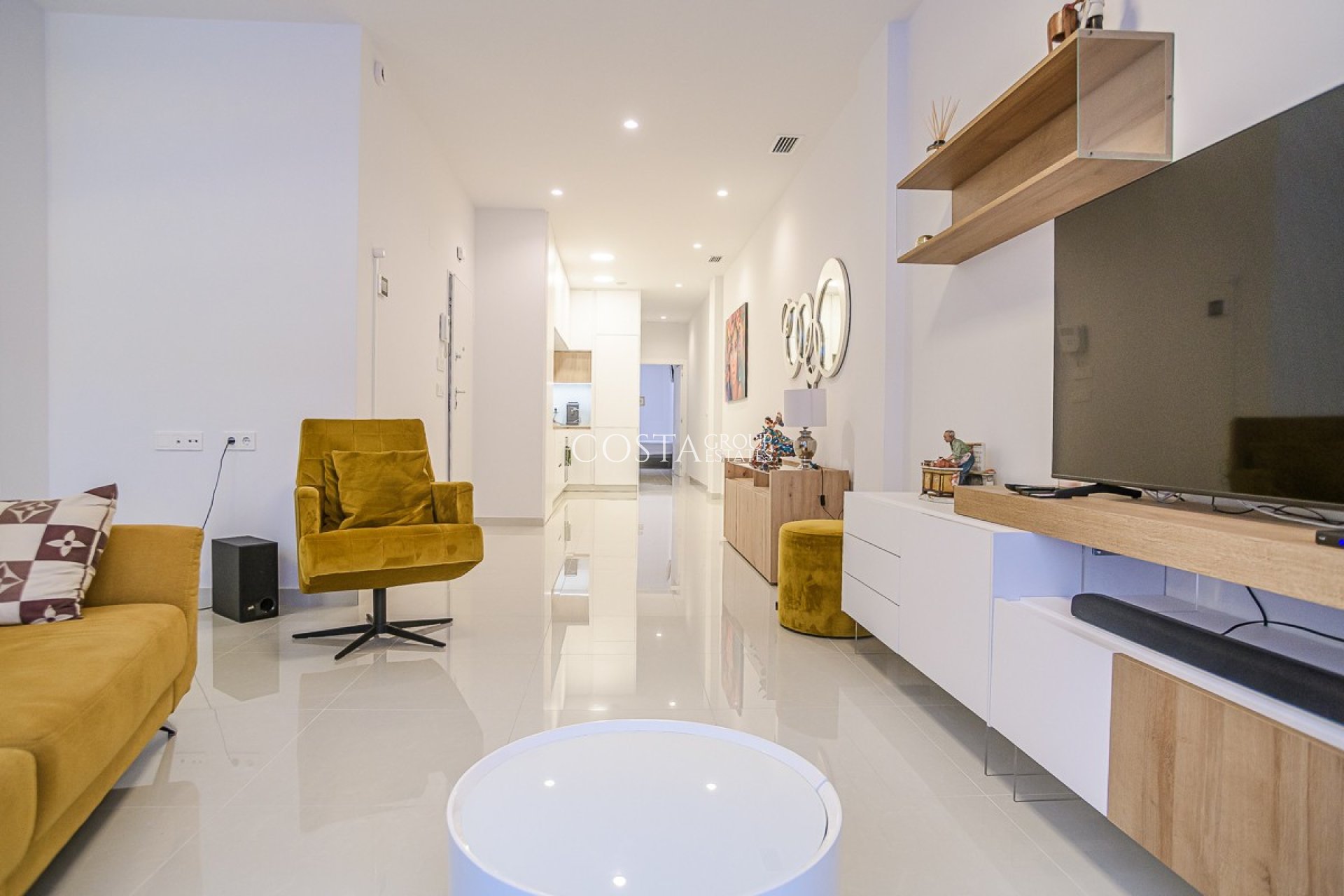 Odsprzedaż - Apartments -
Torrevieja - Torrevieja Centro