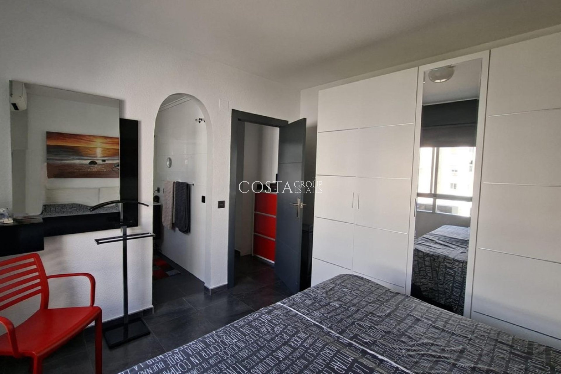 Odsprzedaż - Apartments -
Torrevieja - Torrevieja Centro