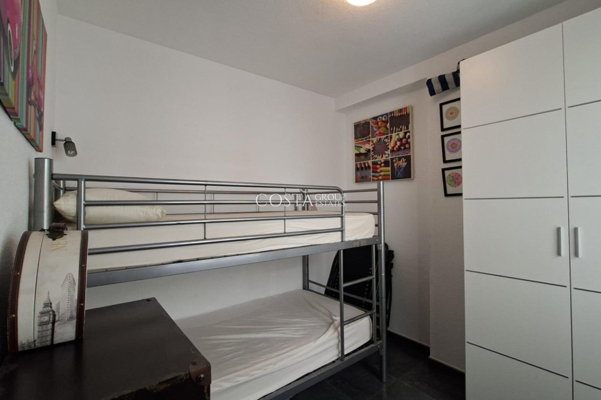 Odsprzedaż - Apartments -
Torrevieja - Torrevieja Centro