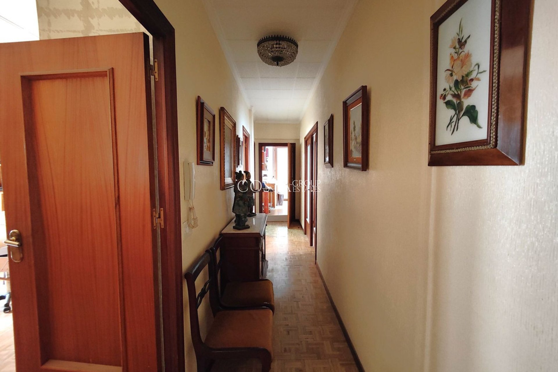 Odsprzedaż - Apartments -
Torrevieja - Torrevieja Centro