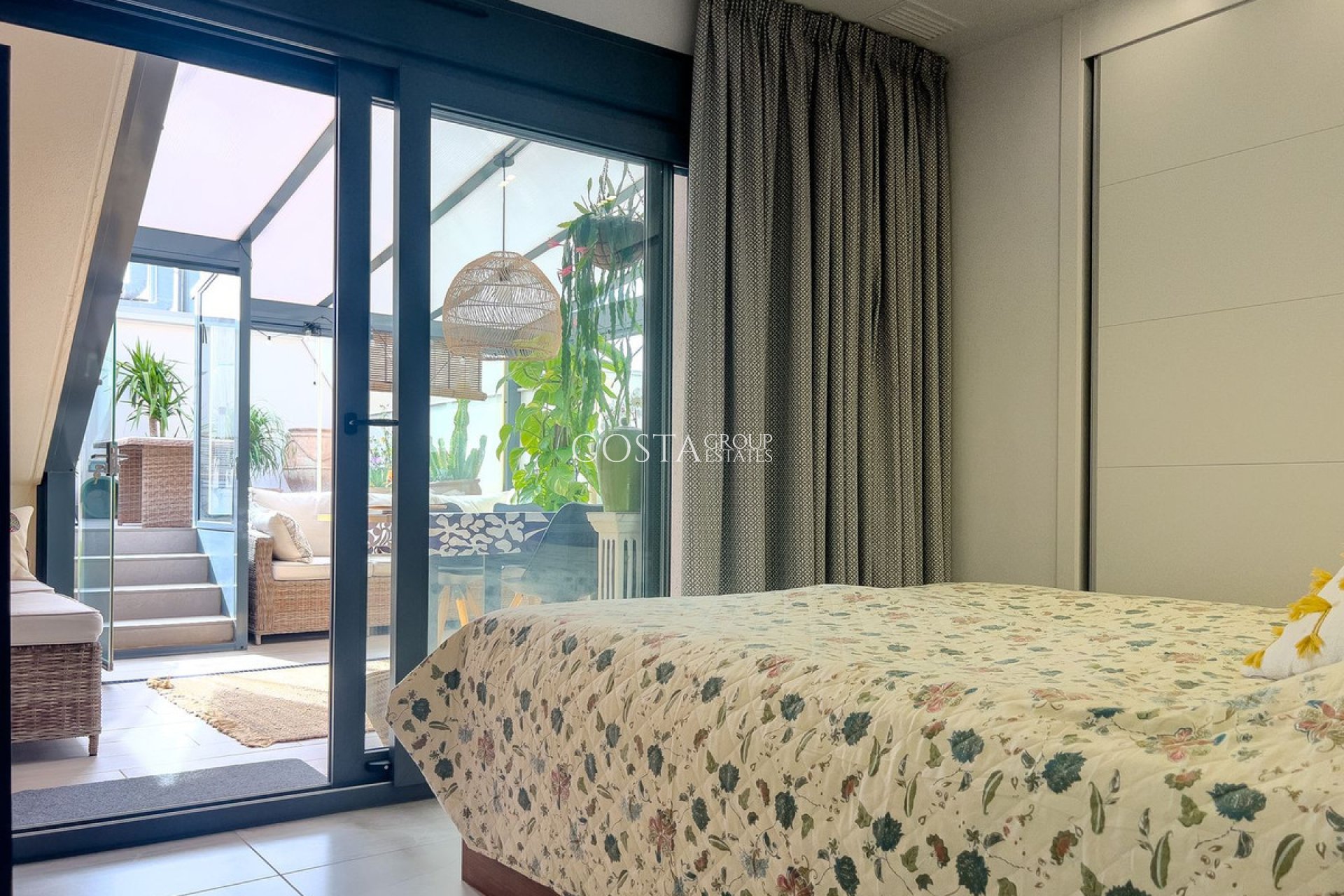 Odsprzedaż - Apartments -
Torrevieja - Torrevieja Centro