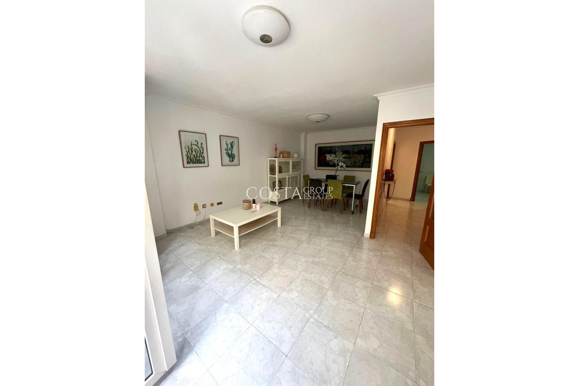 Odsprzedaż - Apartments -
Torrevieja - Torrevieja Centro