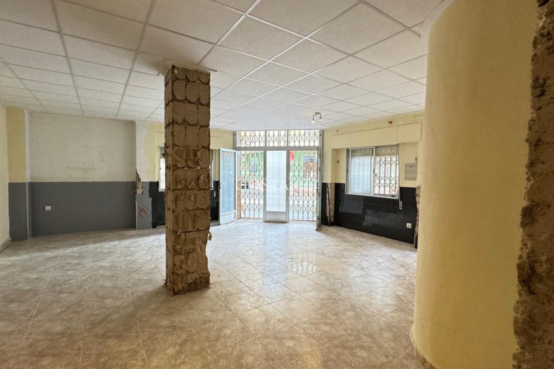 Odsprzedaż - Apartments -
Torrevieja - Torrevieja Centro