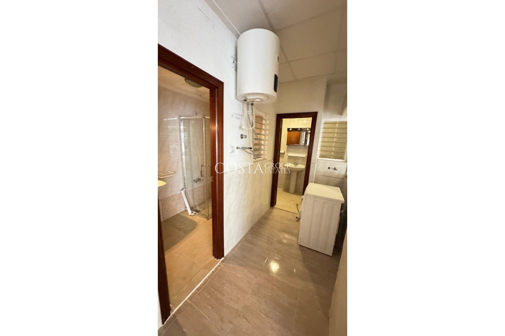 Odsprzedaż - Apartments -
Torrevieja - Torrevieja Centro