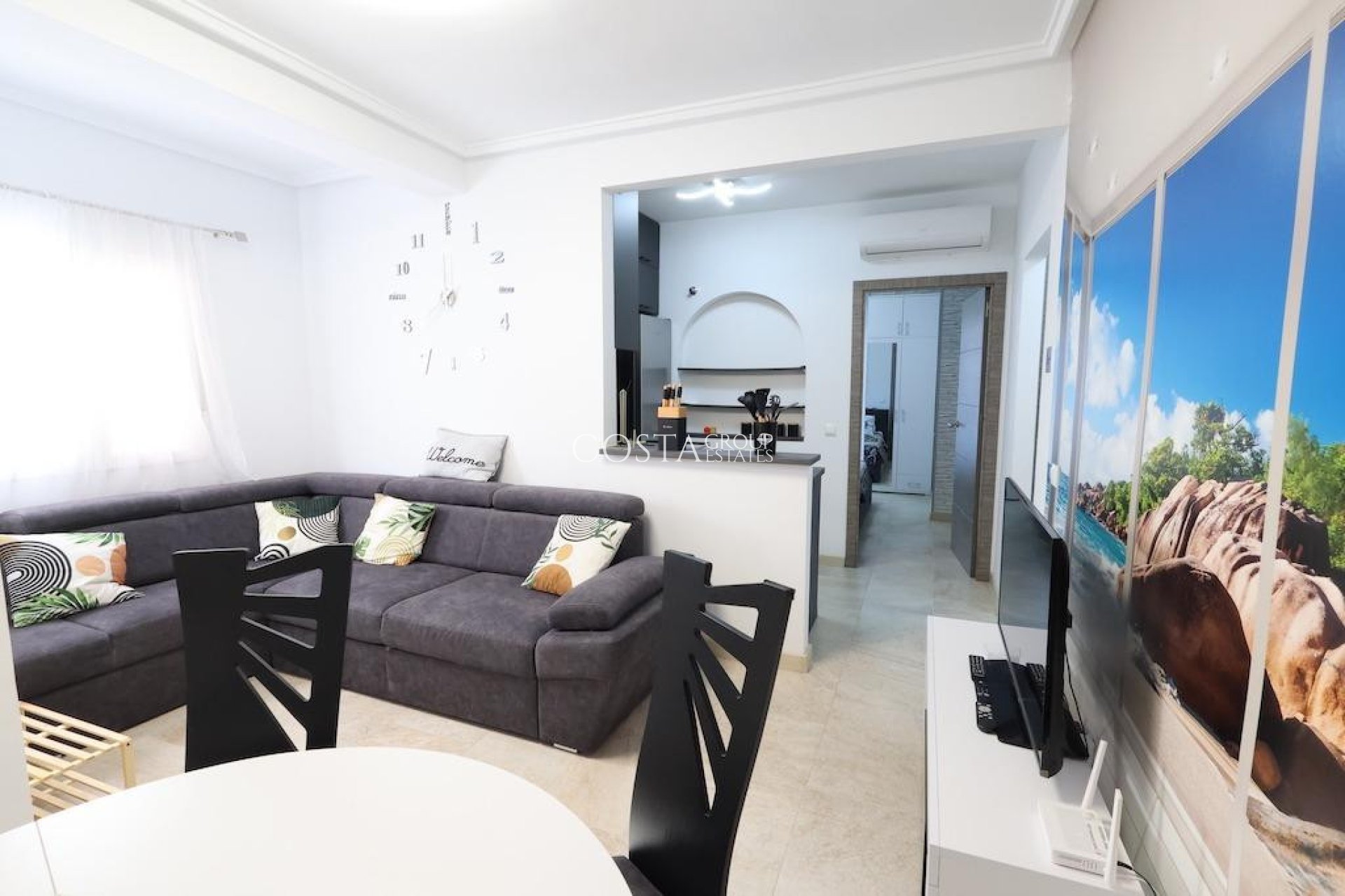 Odsprzedaż - Apartments -
Torrevieja - Torrevieja Centro