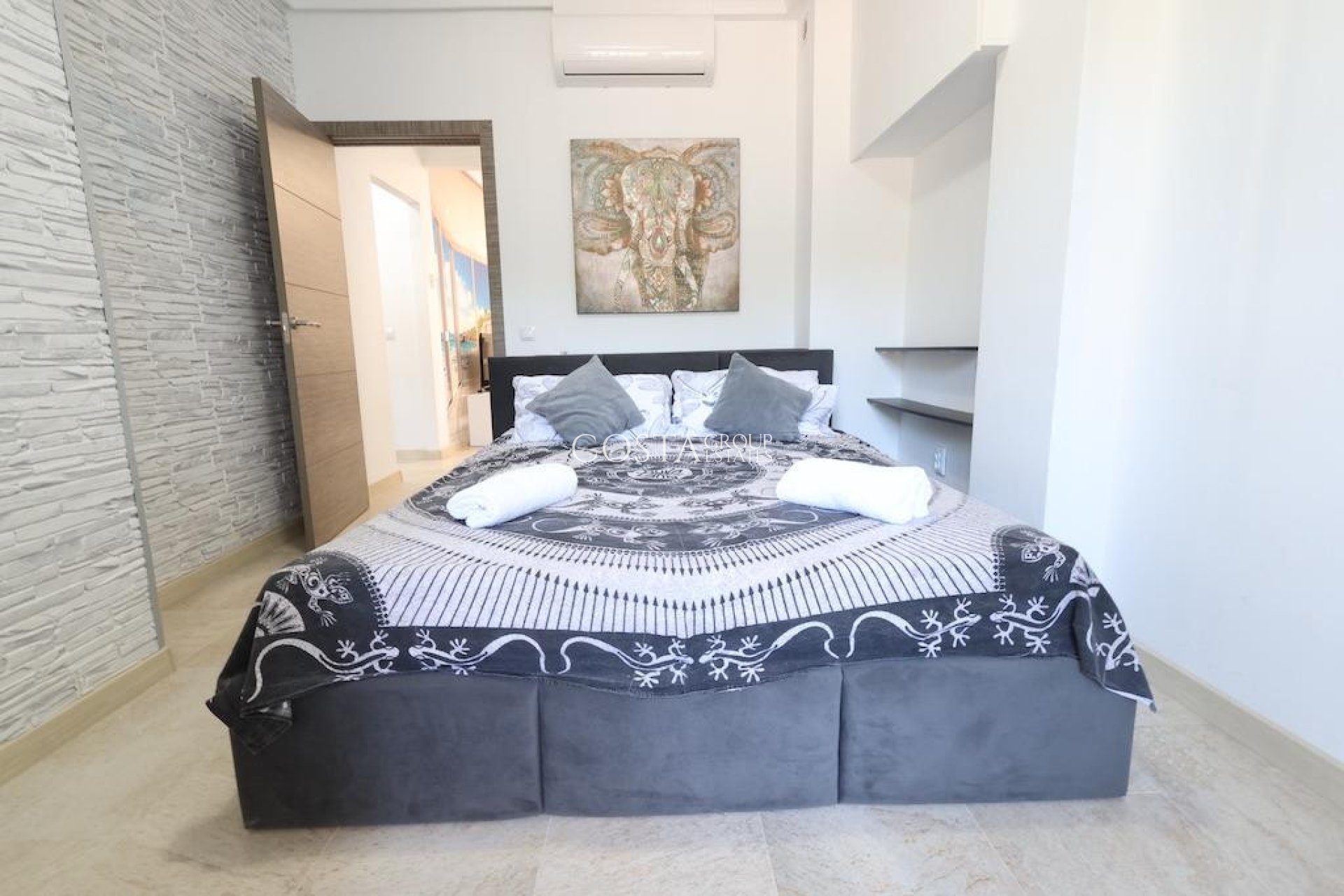 Odsprzedaż - Apartments -
Torrevieja - Torrevieja Centro