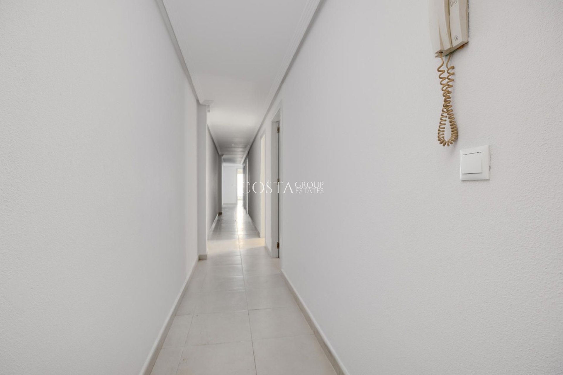 Odsprzedaż - Apartments -
Torrevieja - Torrevieja Centro