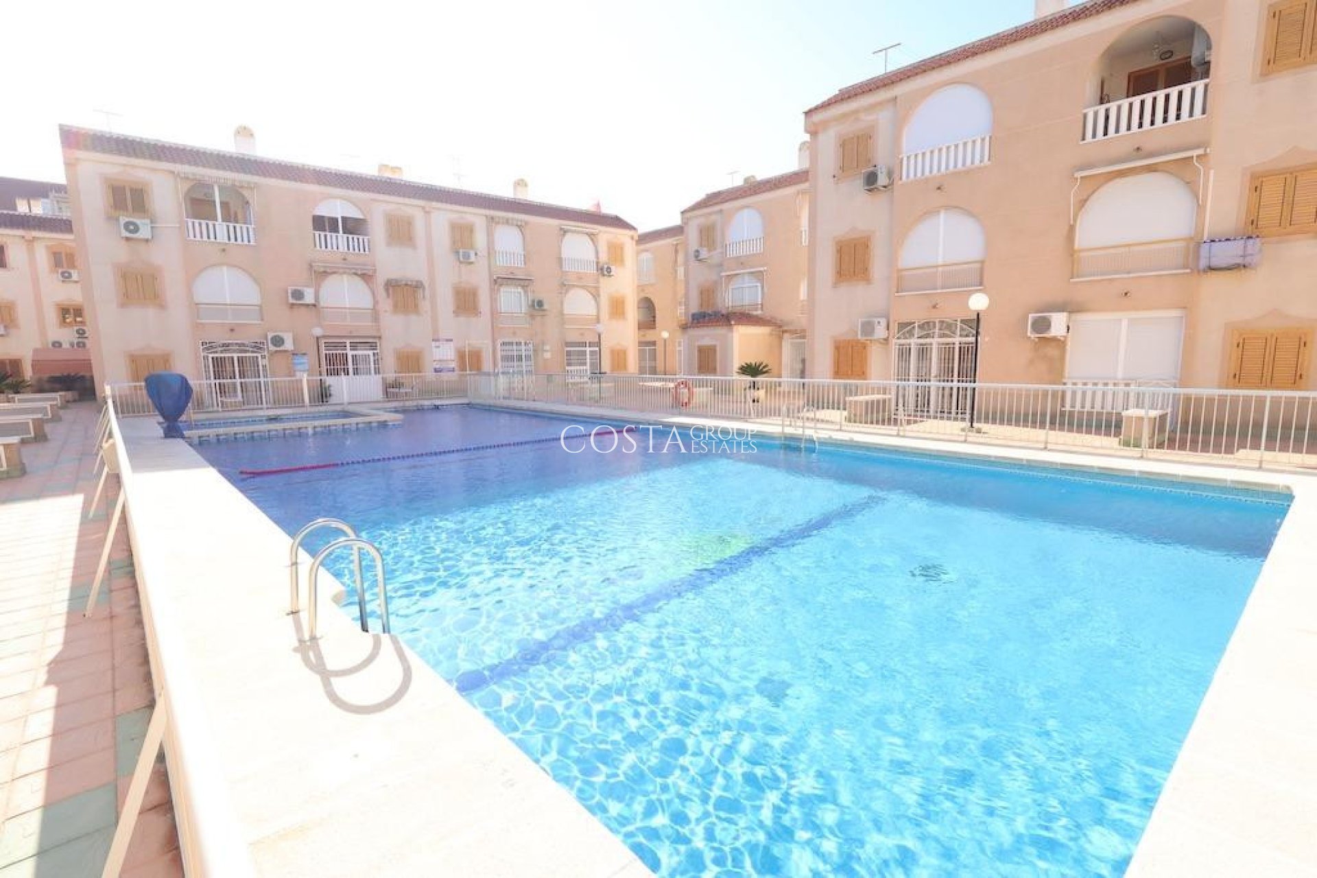 Odsprzedaż - Apartments -
Torrevieja - Torrevieja Centro