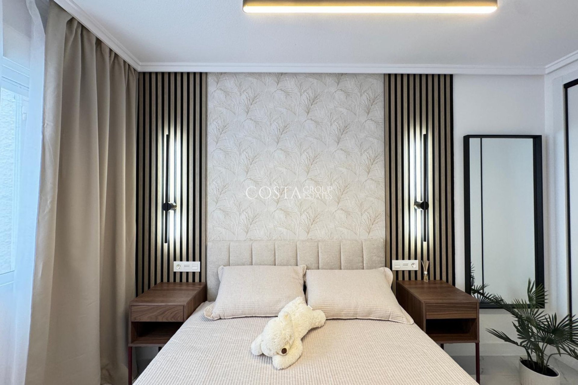 Odsprzedaż - Apartments -
Torrevieja - Torrevieja Centro