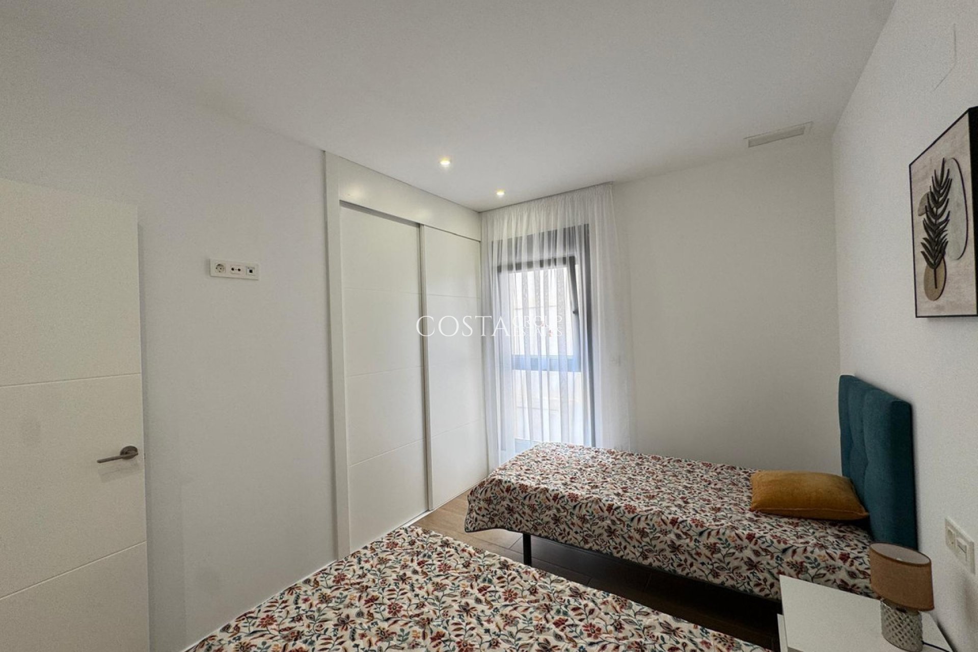 Odsprzedaż - Apartments -
Torrevieja - Torrevieja Centro