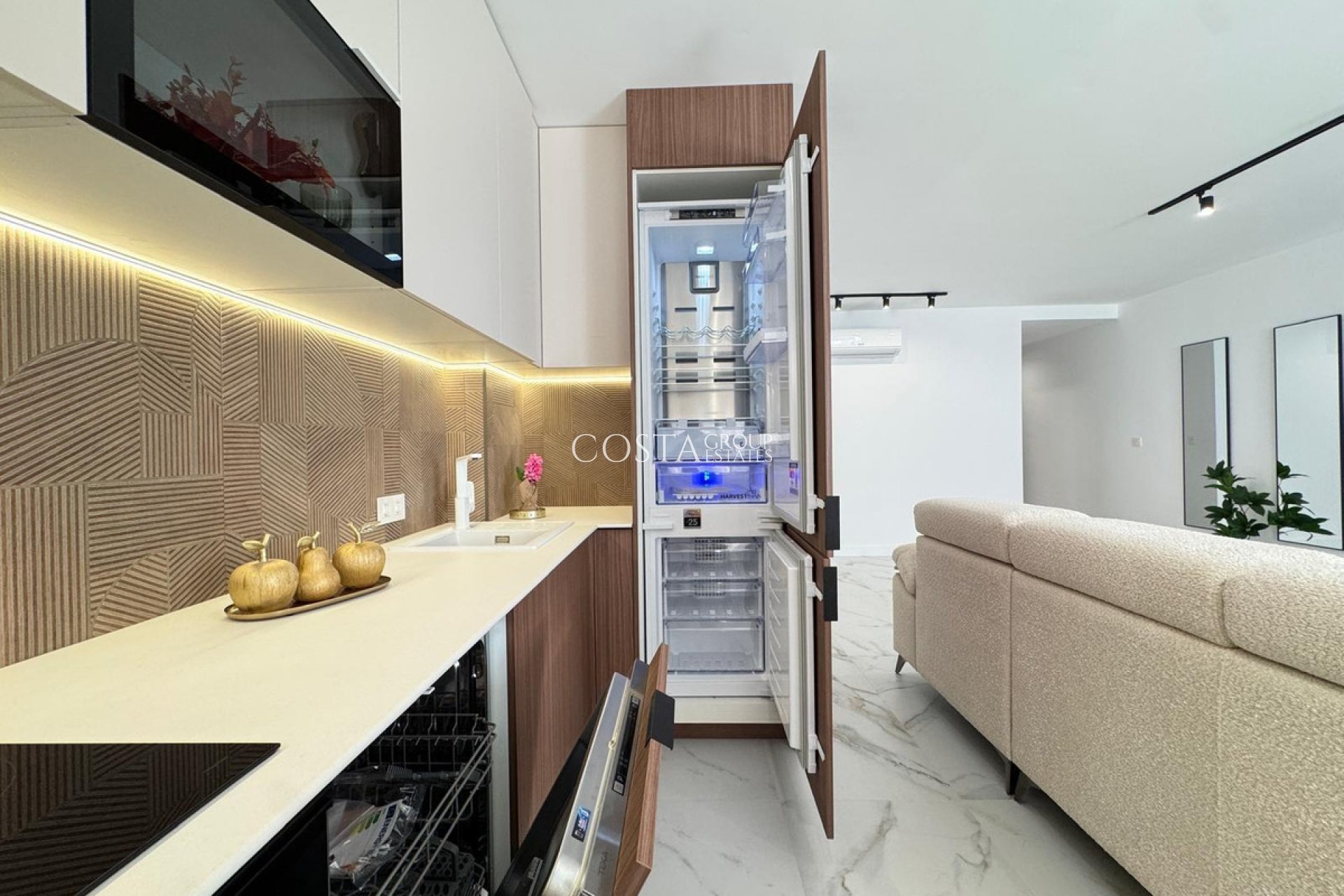 Odsprzedaż - Apartments -
Torrevieja - Torrevieja Centro