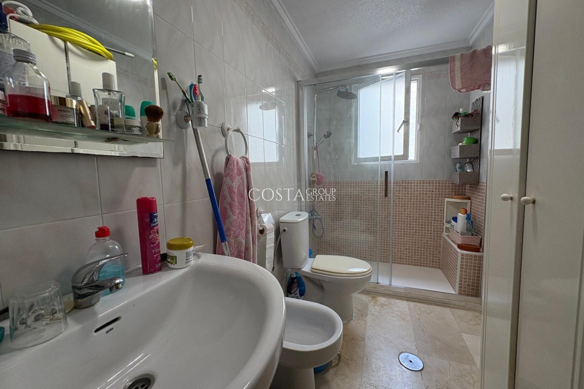 Odsprzedaż - Apartments -
Torrevieja - Torrevieja Centro