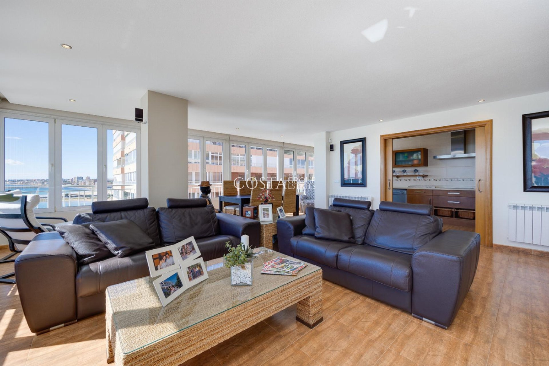 Odsprzedaż - Apartments -
Torrevieja - Torrevieja Centro