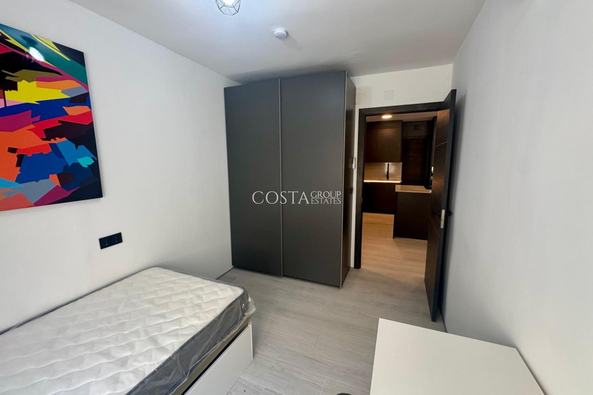 Odsprzedaż - Apartments -
Torrevieja - Torrevieja Centro