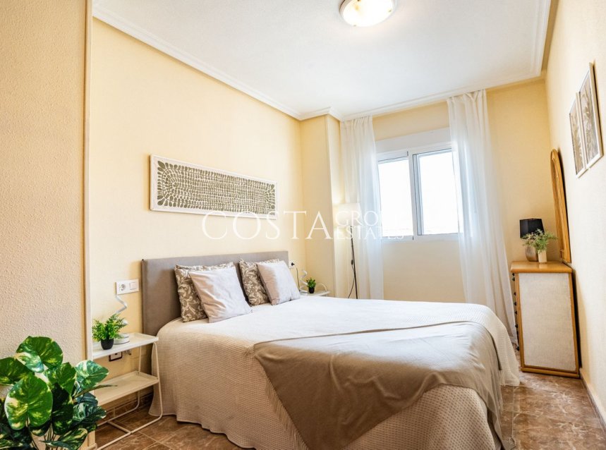 Odsprzedaż - Apartments -
Torrevieja - Torrevieja Centro